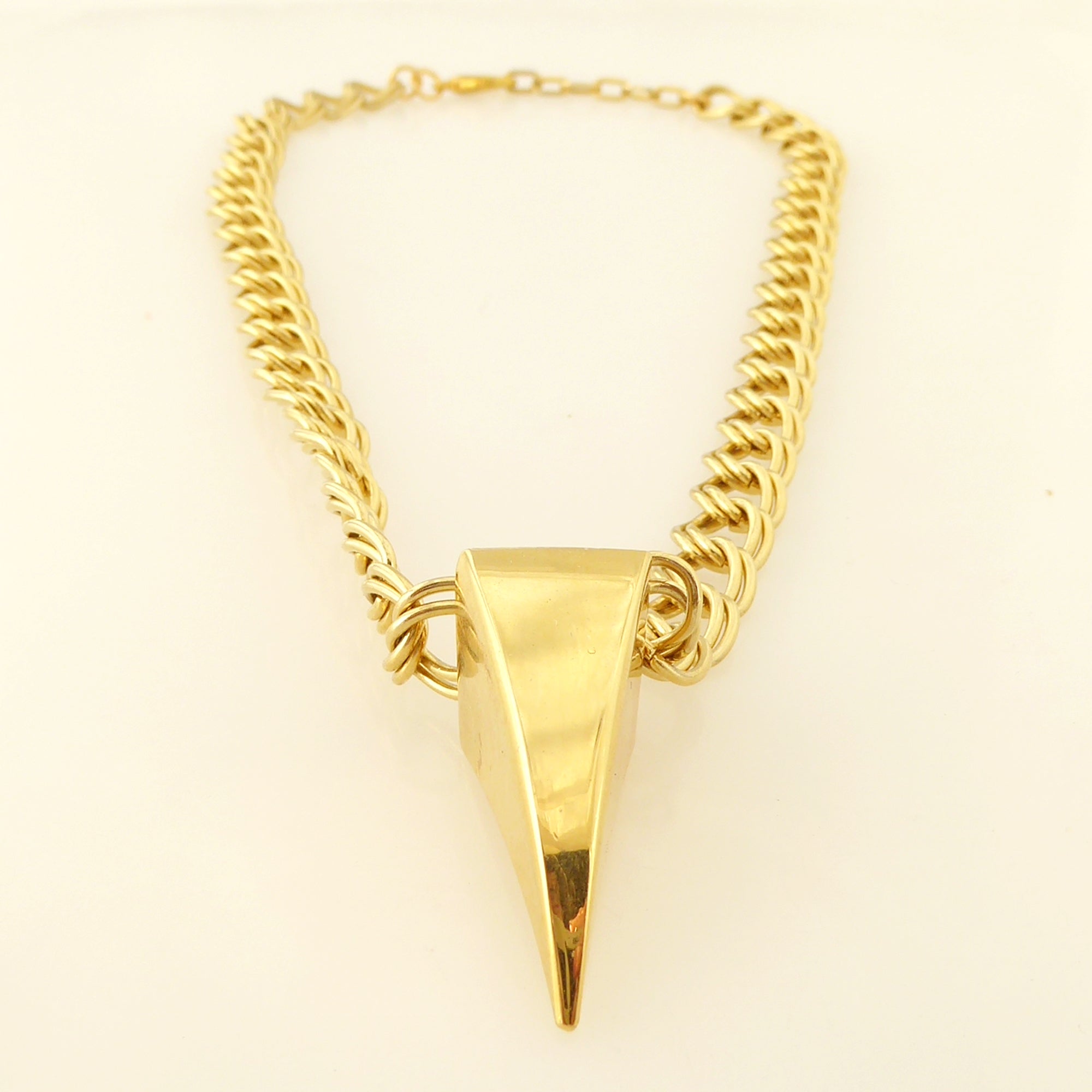 Gold claw necklace by Jenny Dayco 3