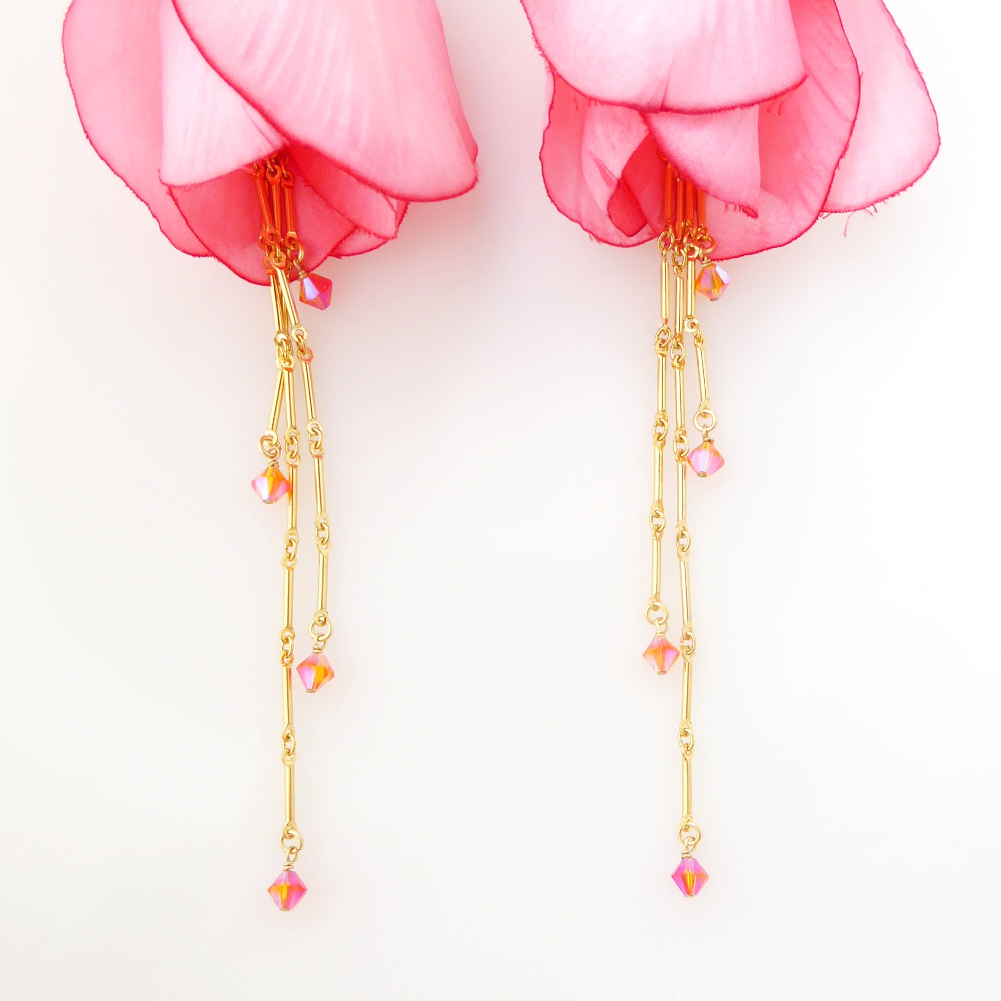 Red beaded tulip earrings by Jenny Dayco 5