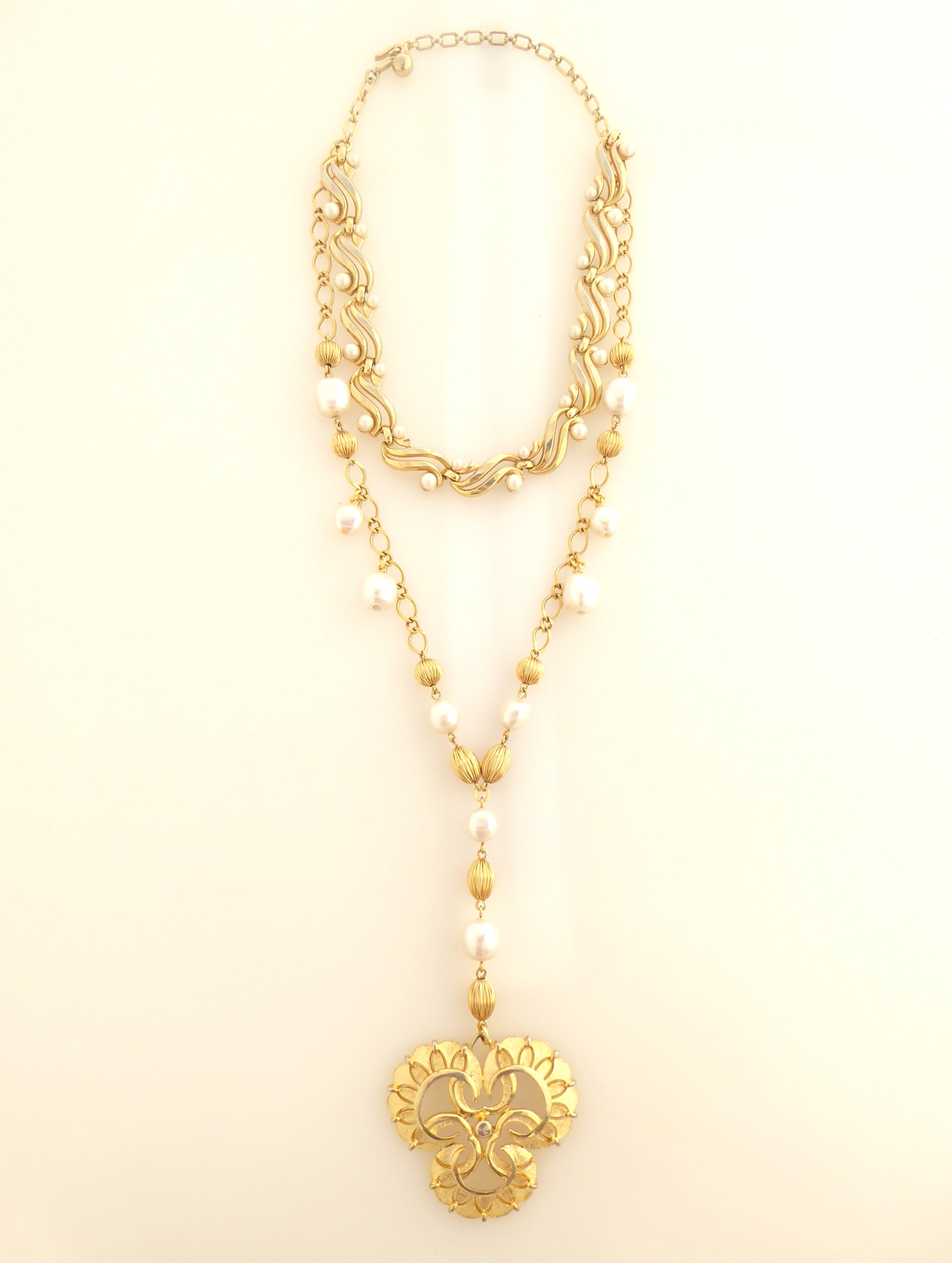 Venilia vintage pearl drop necklace by Jenny Dayco 7