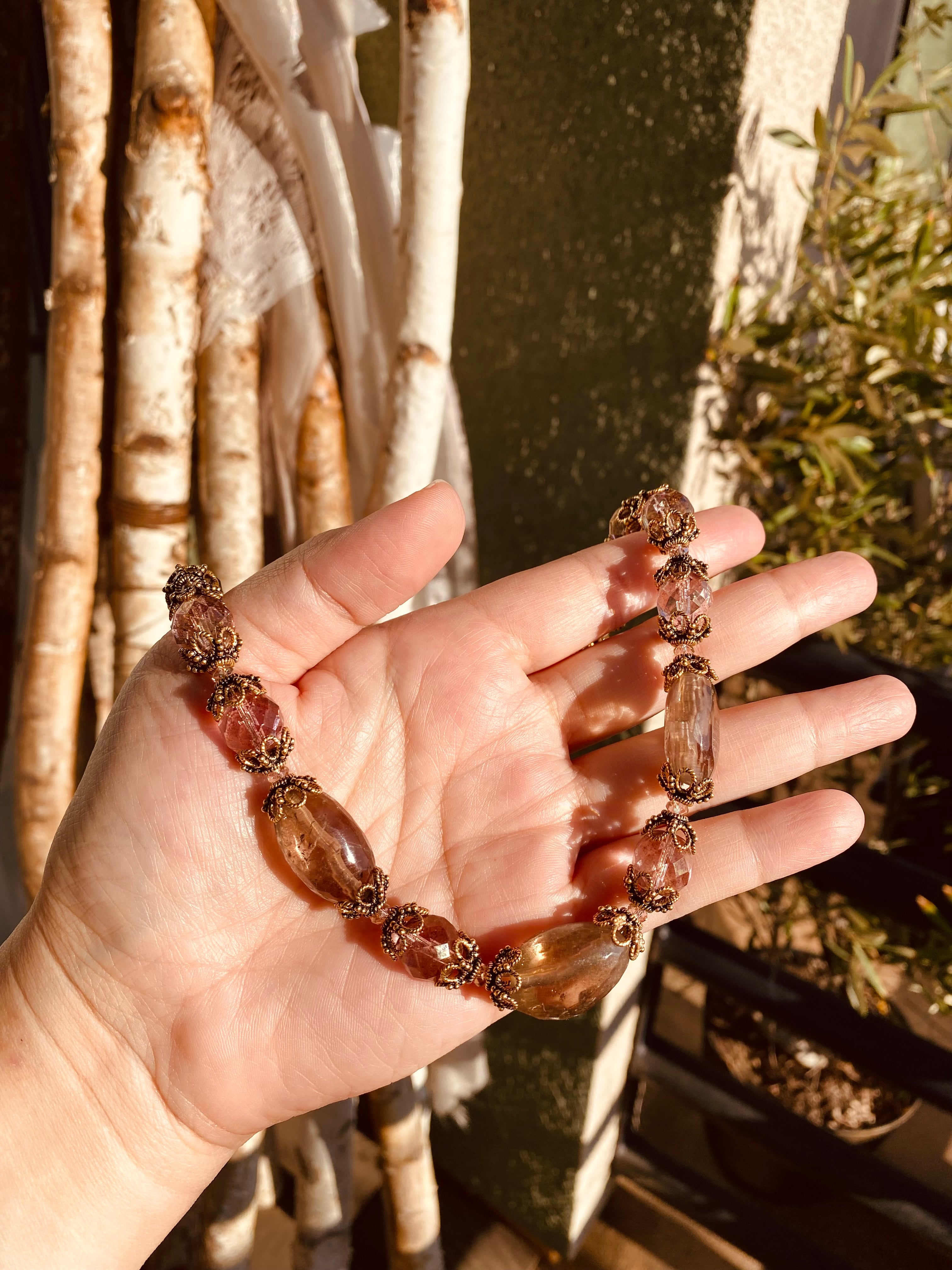 Greige quartz rococo necklace