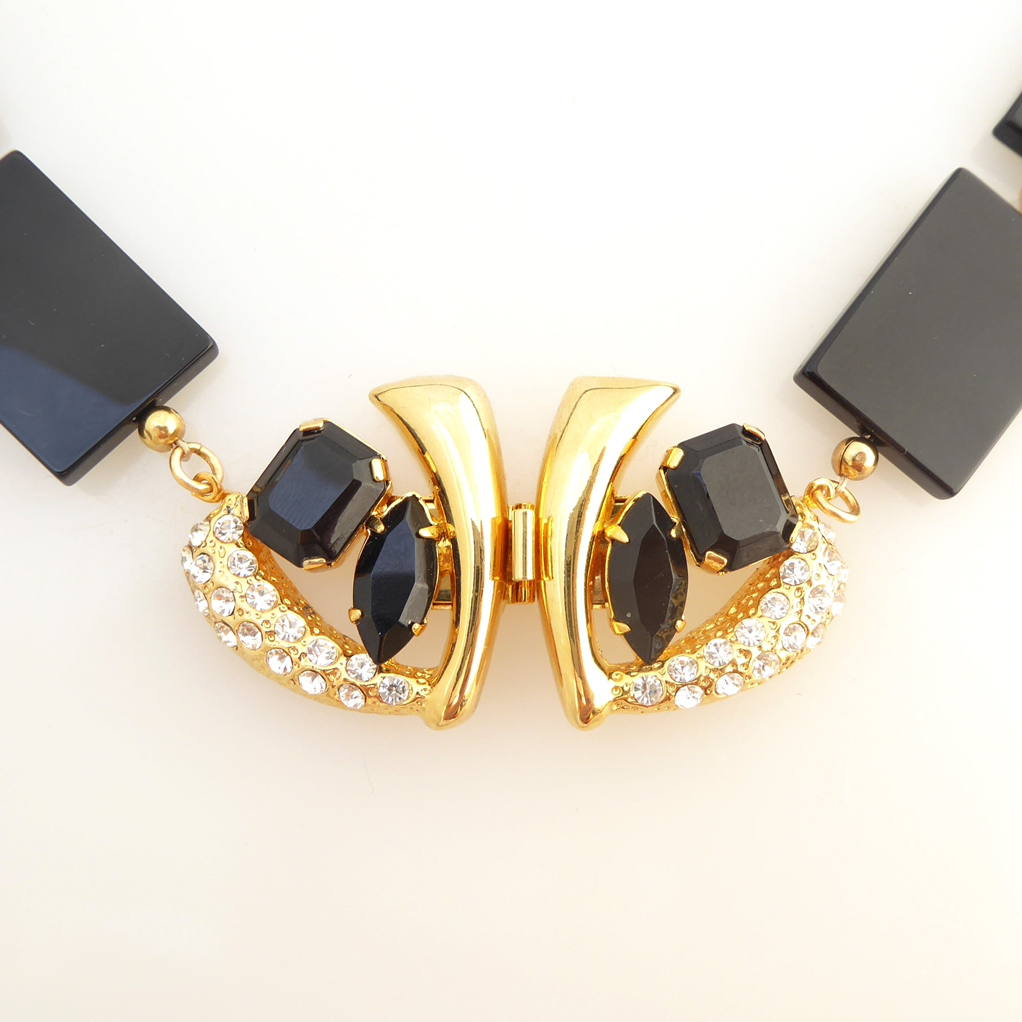 Black onyx golden collar necklace by Jenny Dayco 4