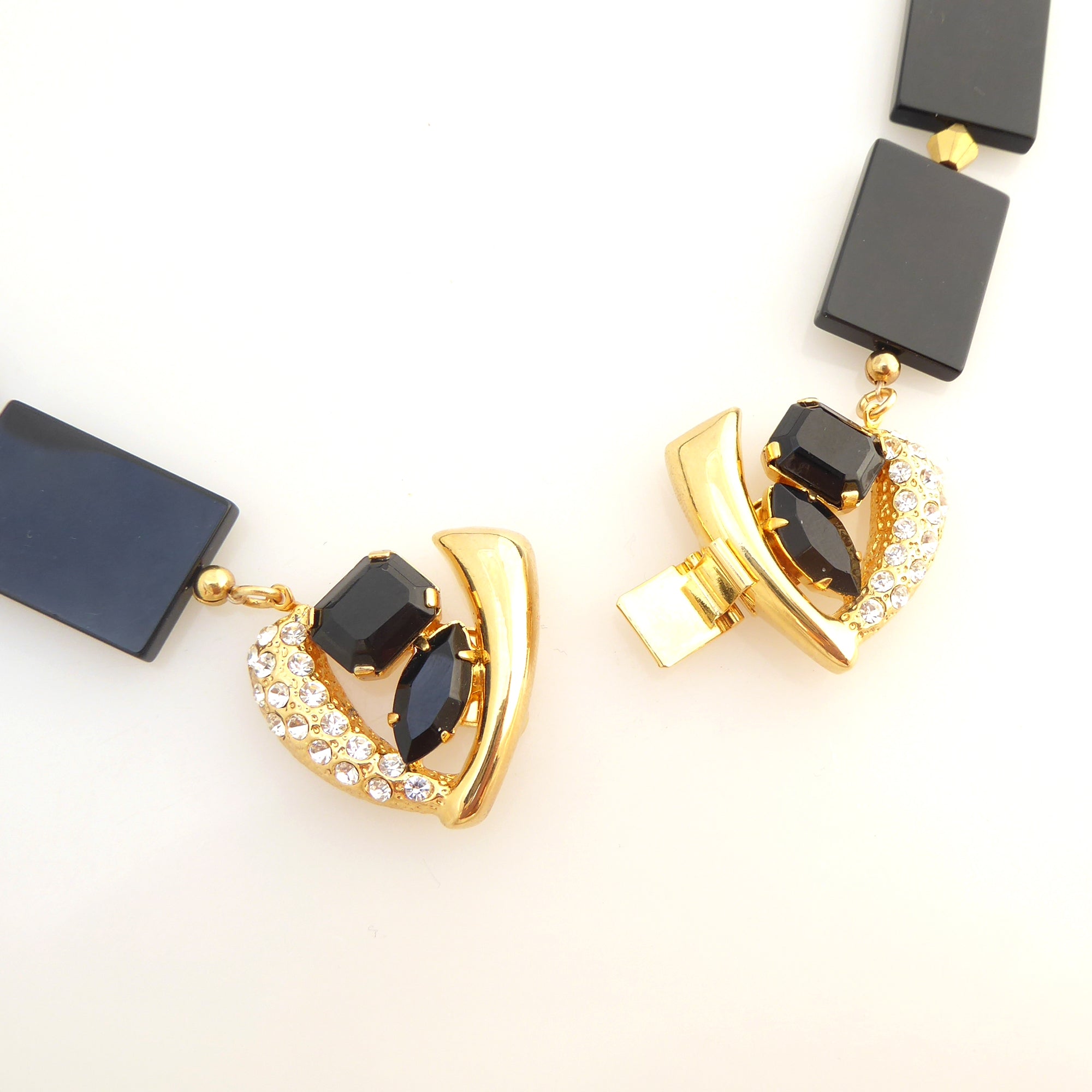 Black onyx golden collar necklace by Jenny Dayco 6