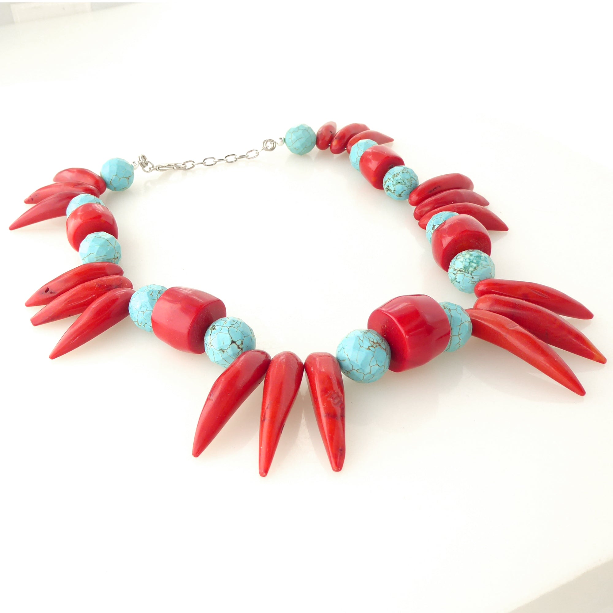 Coral and turquoise howlite collar necklace by Jenny Dayco 2