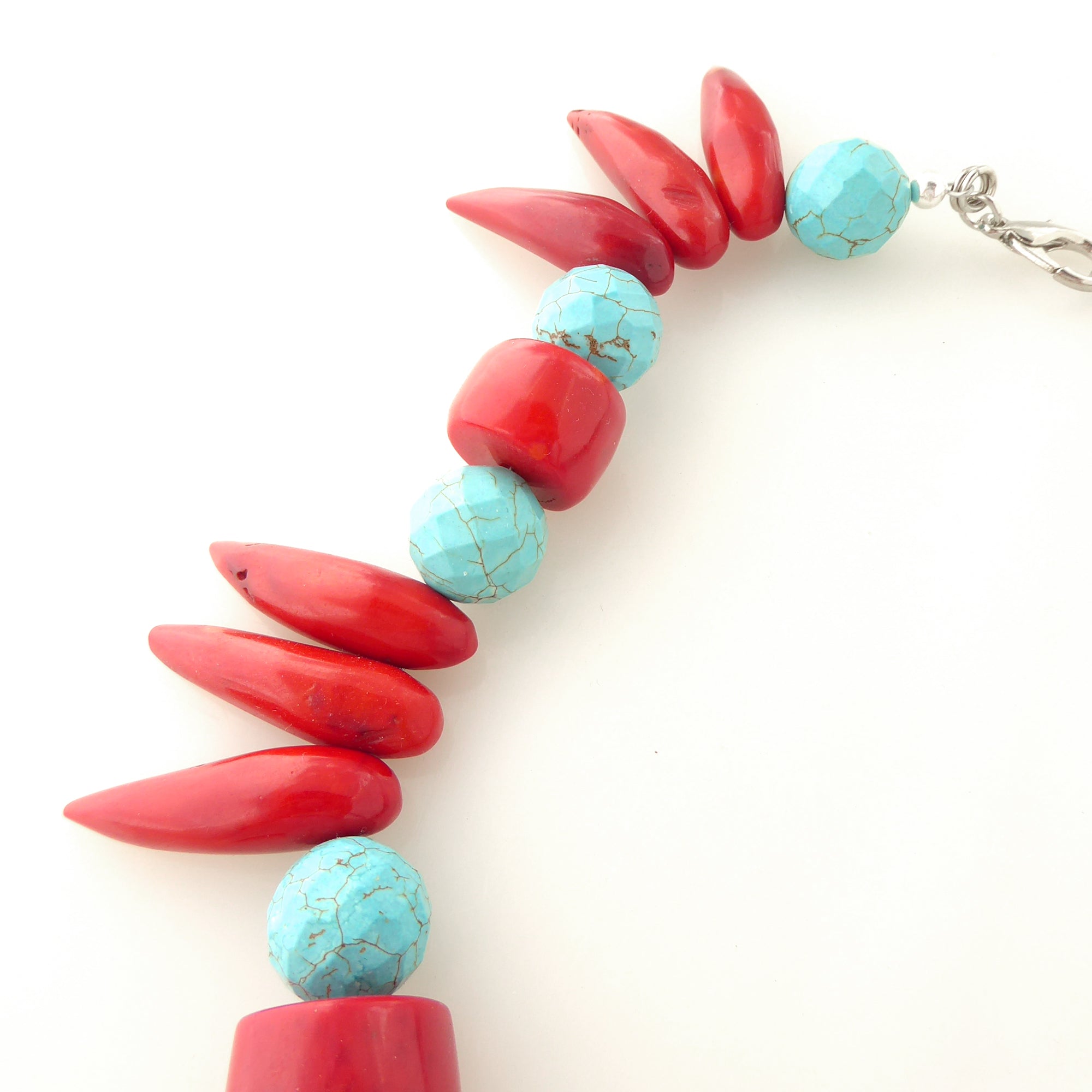 Coral and turquoise howlite collar necklace by Jenny Dayco 6