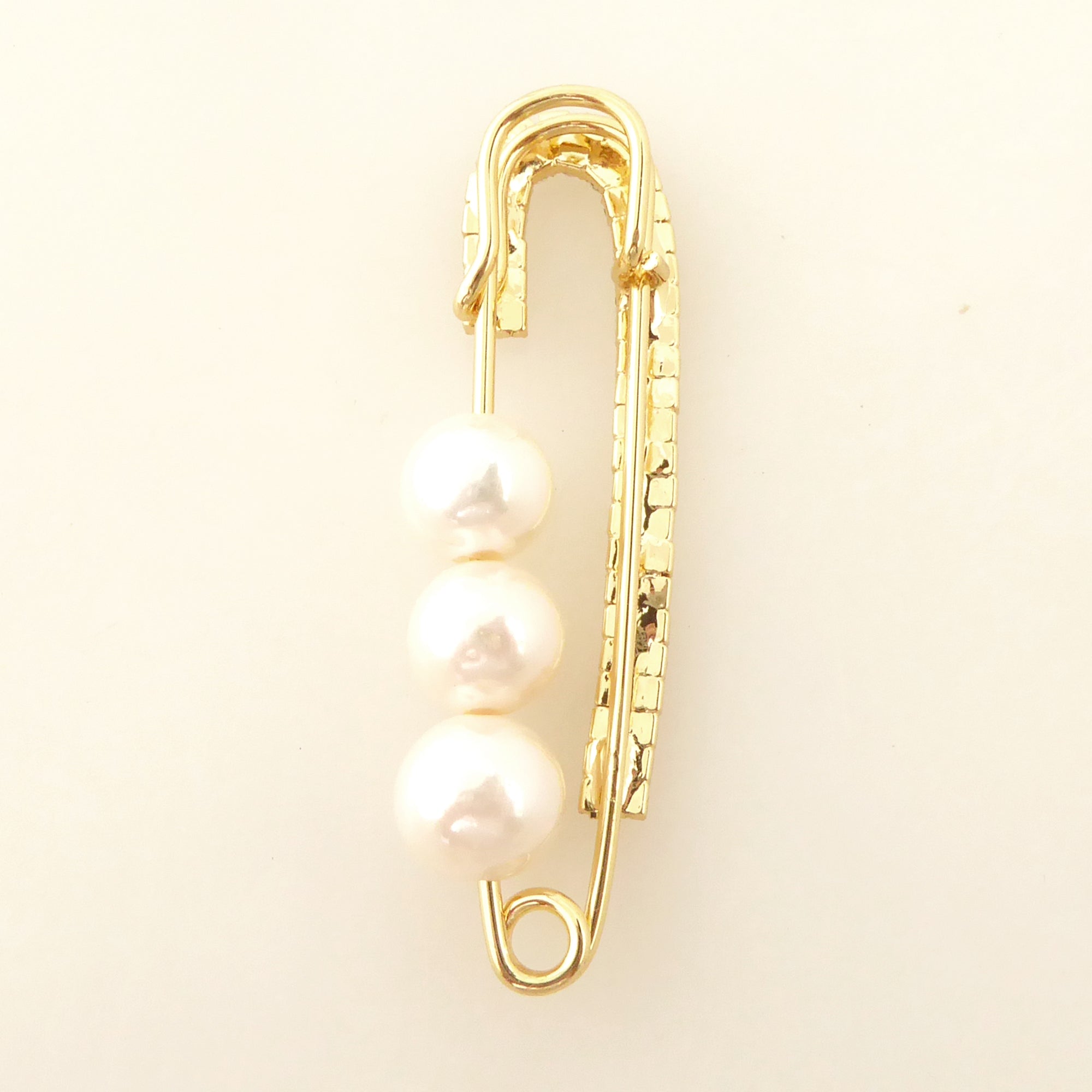 Freshwater pearl and gold rhinestone safety pin brooch by Jenny Dayco 5