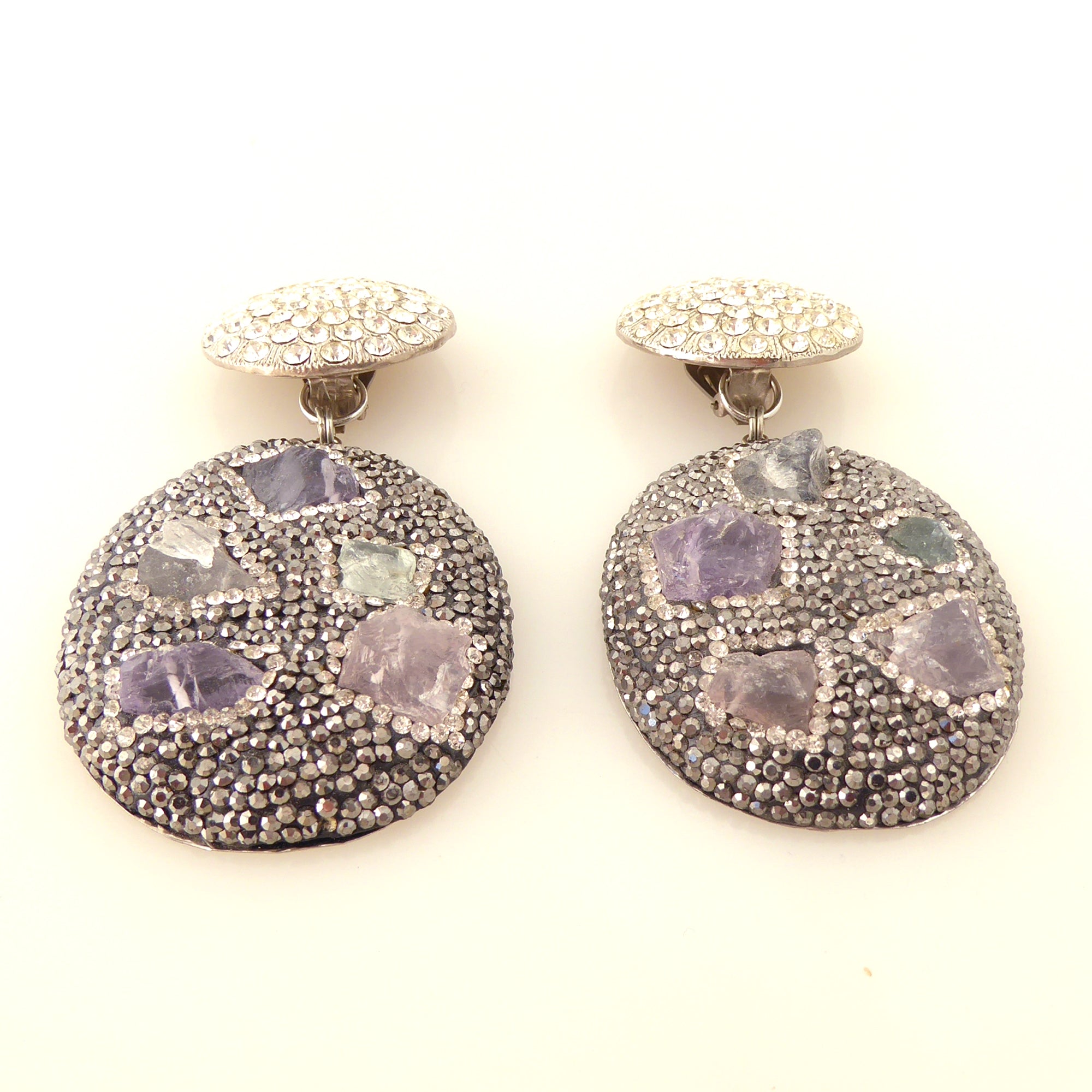 Gauntlet stone earrings by Jenny Dayco 3