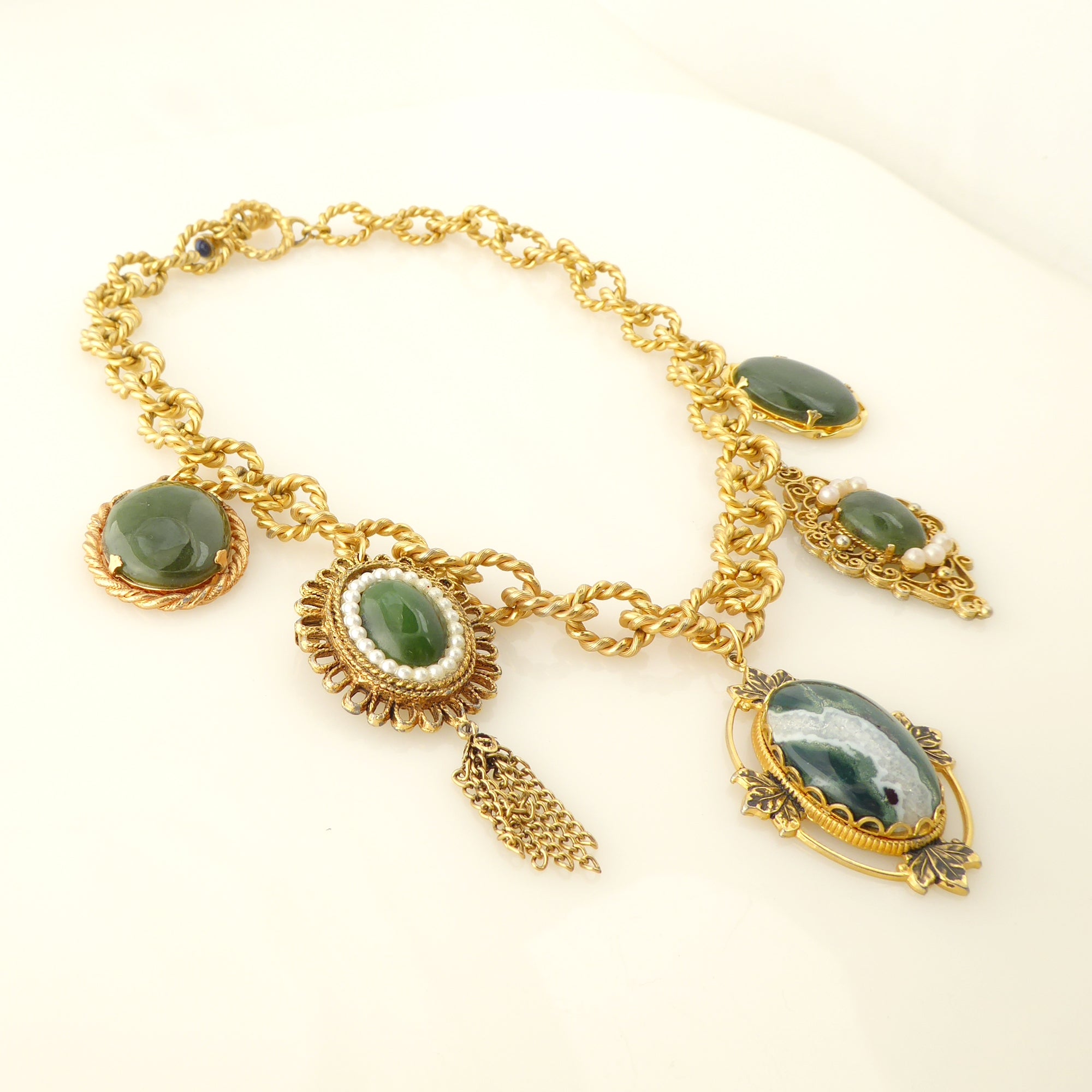 Green aventurine vintage necklace by Jenny Dayco 2
