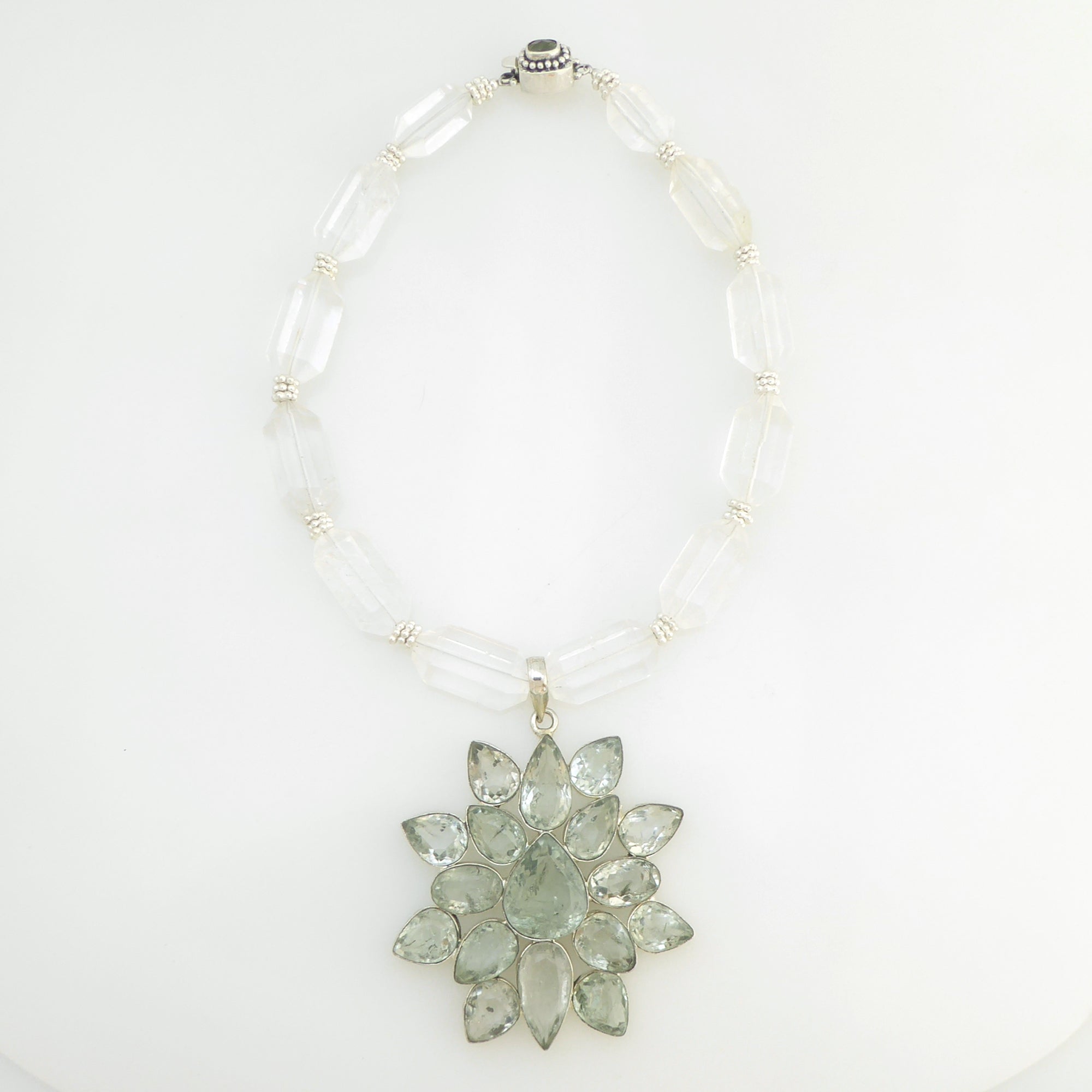 Green quartz star necklace by Jenny Dayco 5