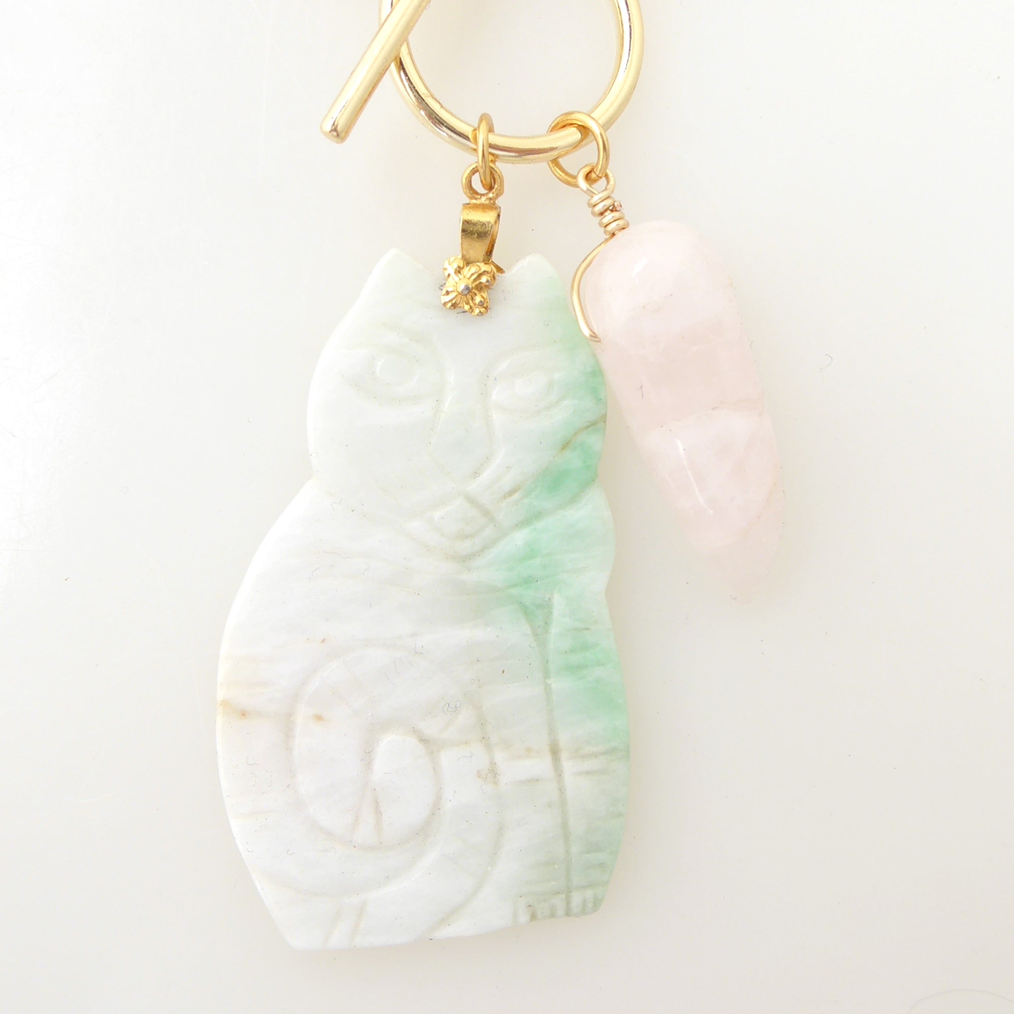 Jade cat and rose quartz claw pearl necklace by Jenny Dayco 4