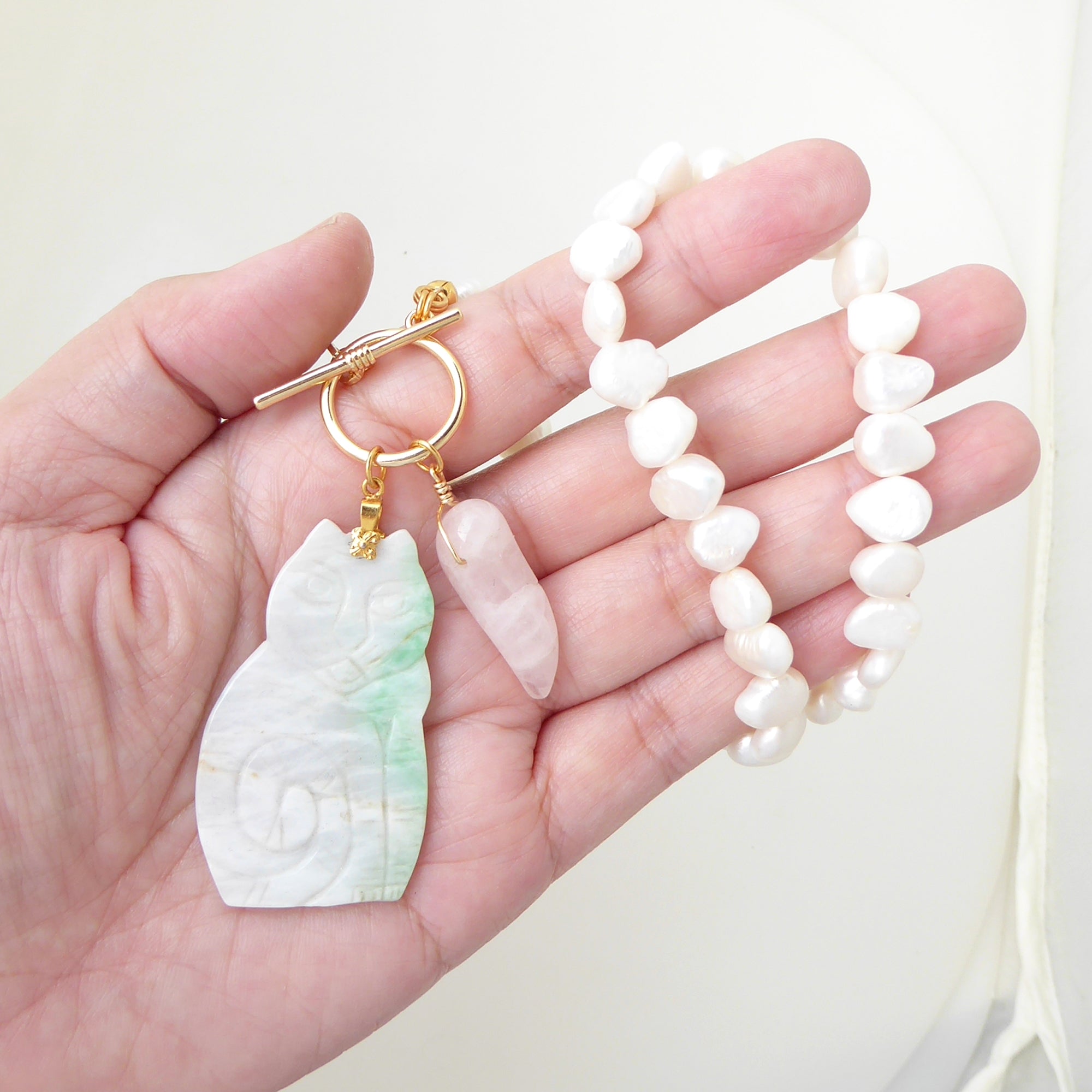 Jade cat and rose quartz claw pearl necklace by Jenny Dayco 8