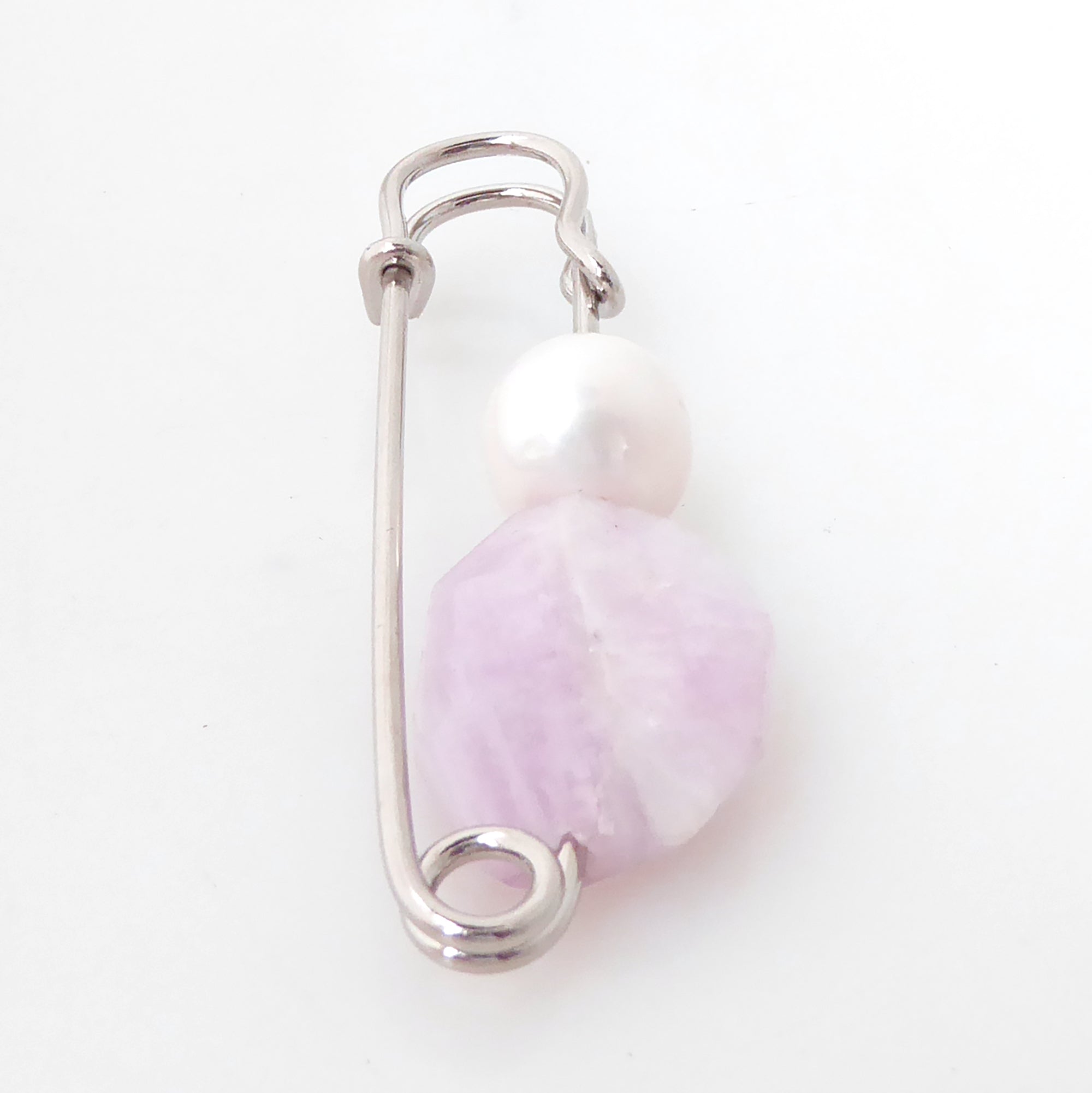 Kunzite and pearl safety pin brooch by Jenny Dayco 3