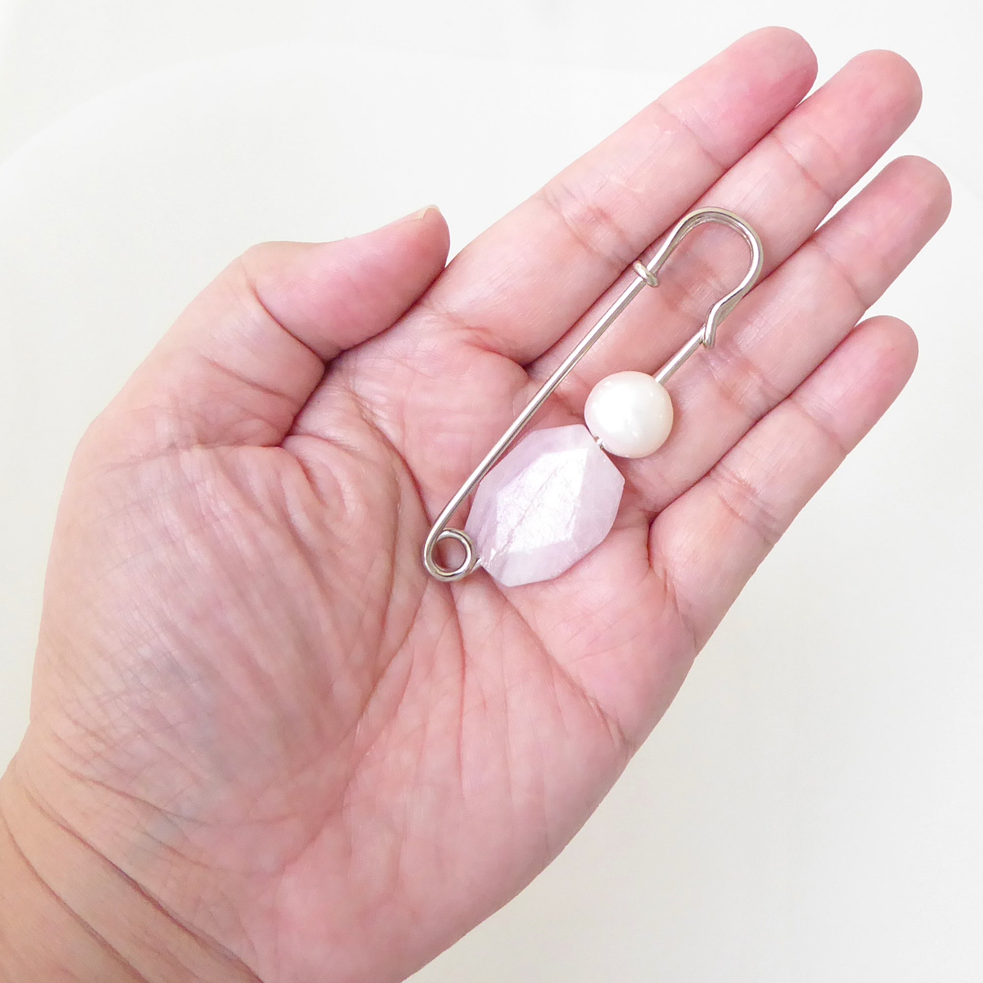 Kunzite and pearl safety pin brooch by Jenny Dayco 6