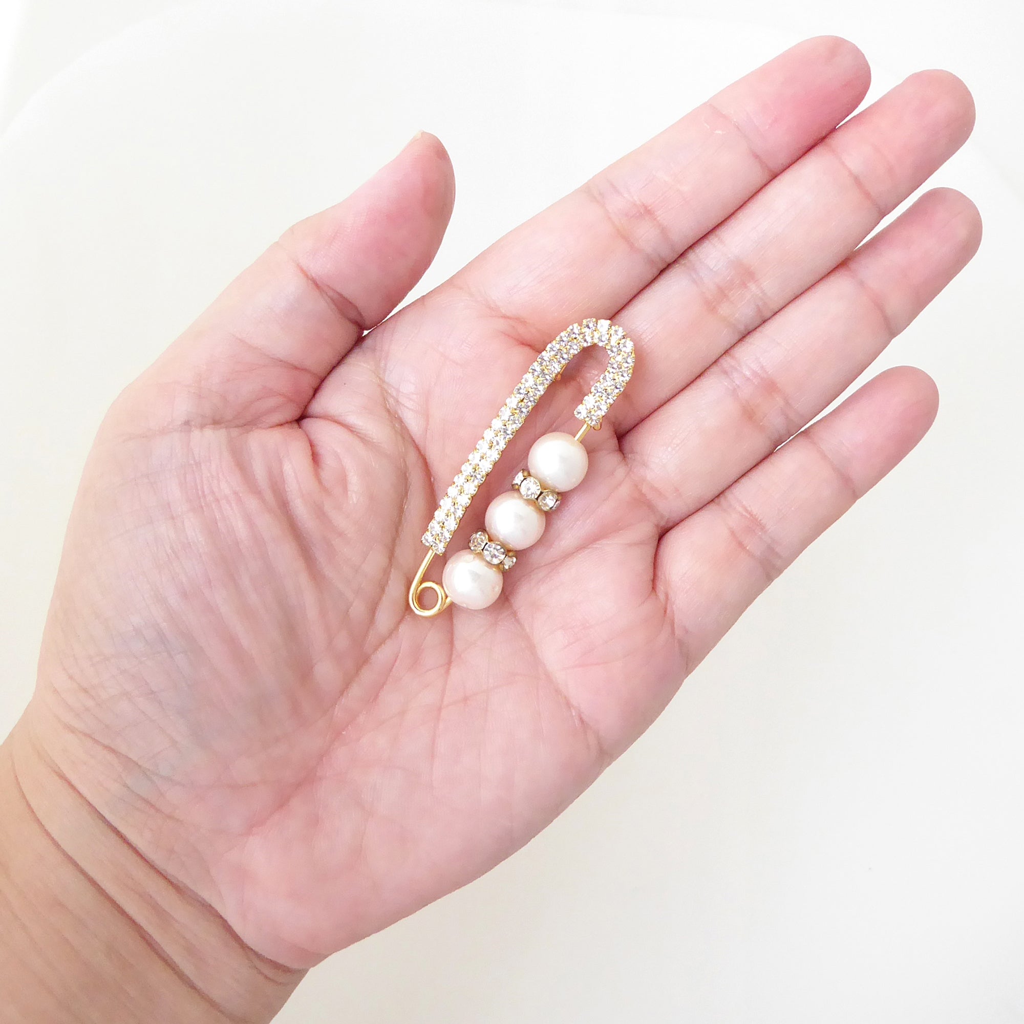 Pearl and rhinestone spacer safety pin brooch by Jenny Dayco 6