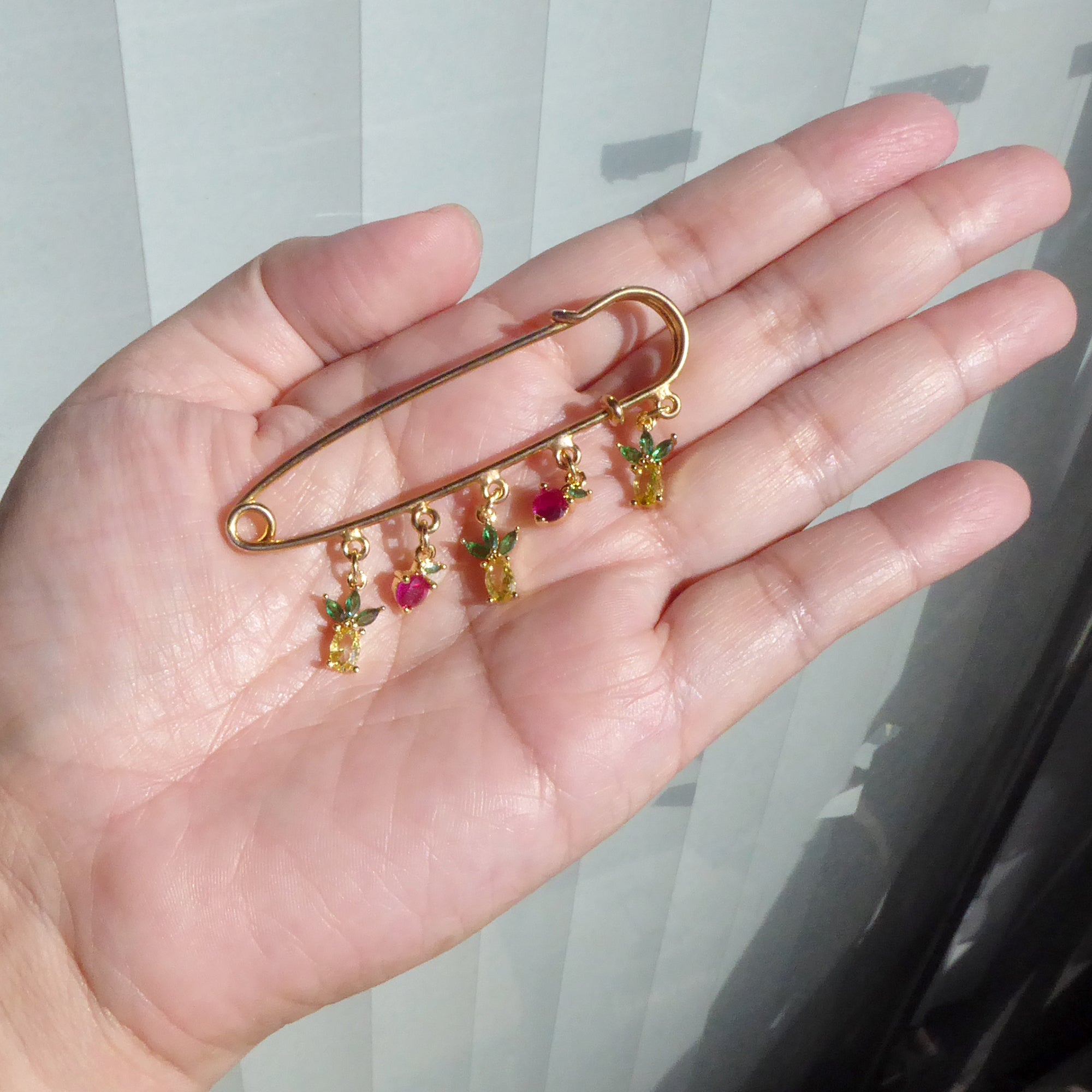 Rhinestone fruit brooch by Jenny Dayco 5