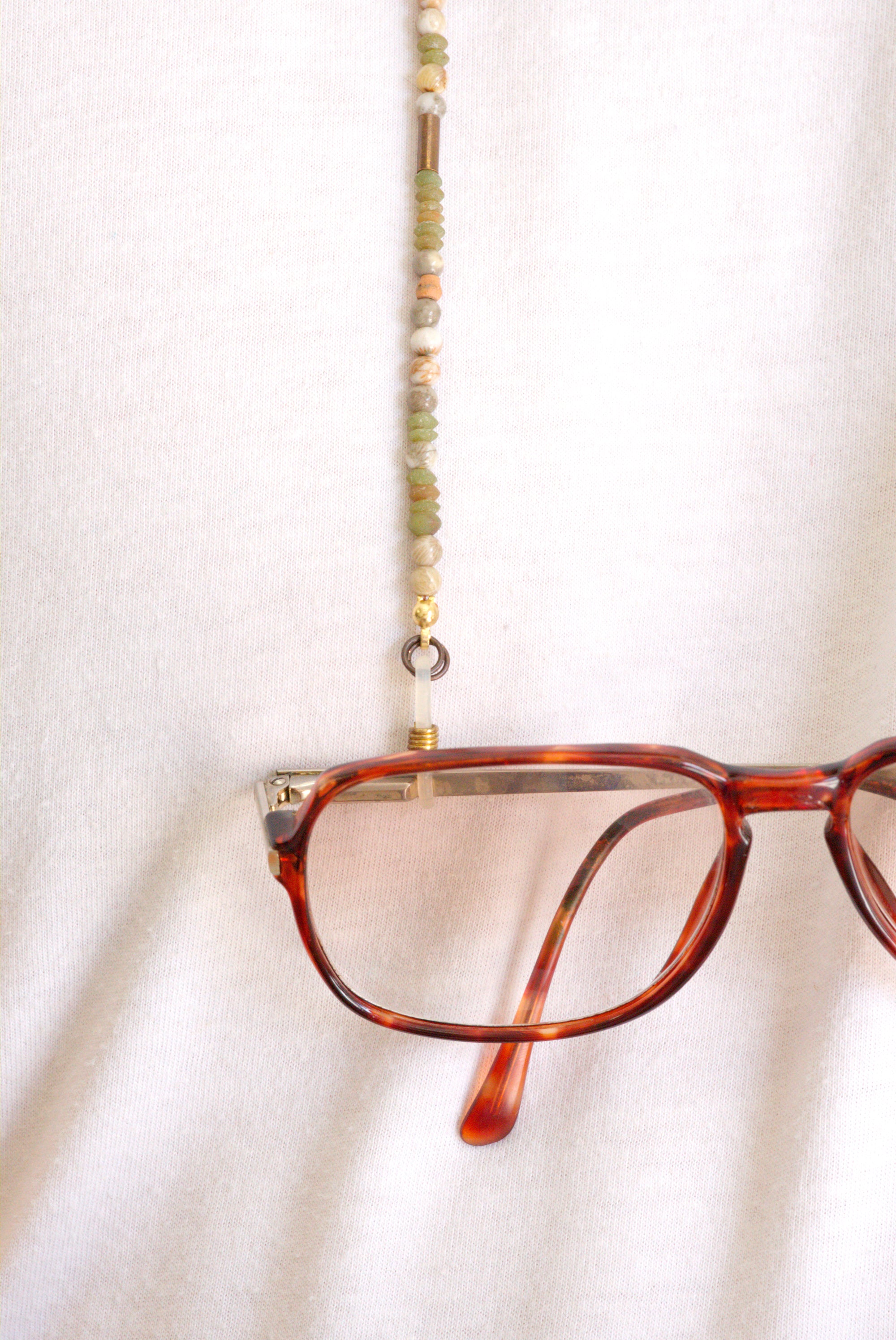 Serpentine and fossilized coral beaded eyeglass chain holder by Jenny Dayco 10