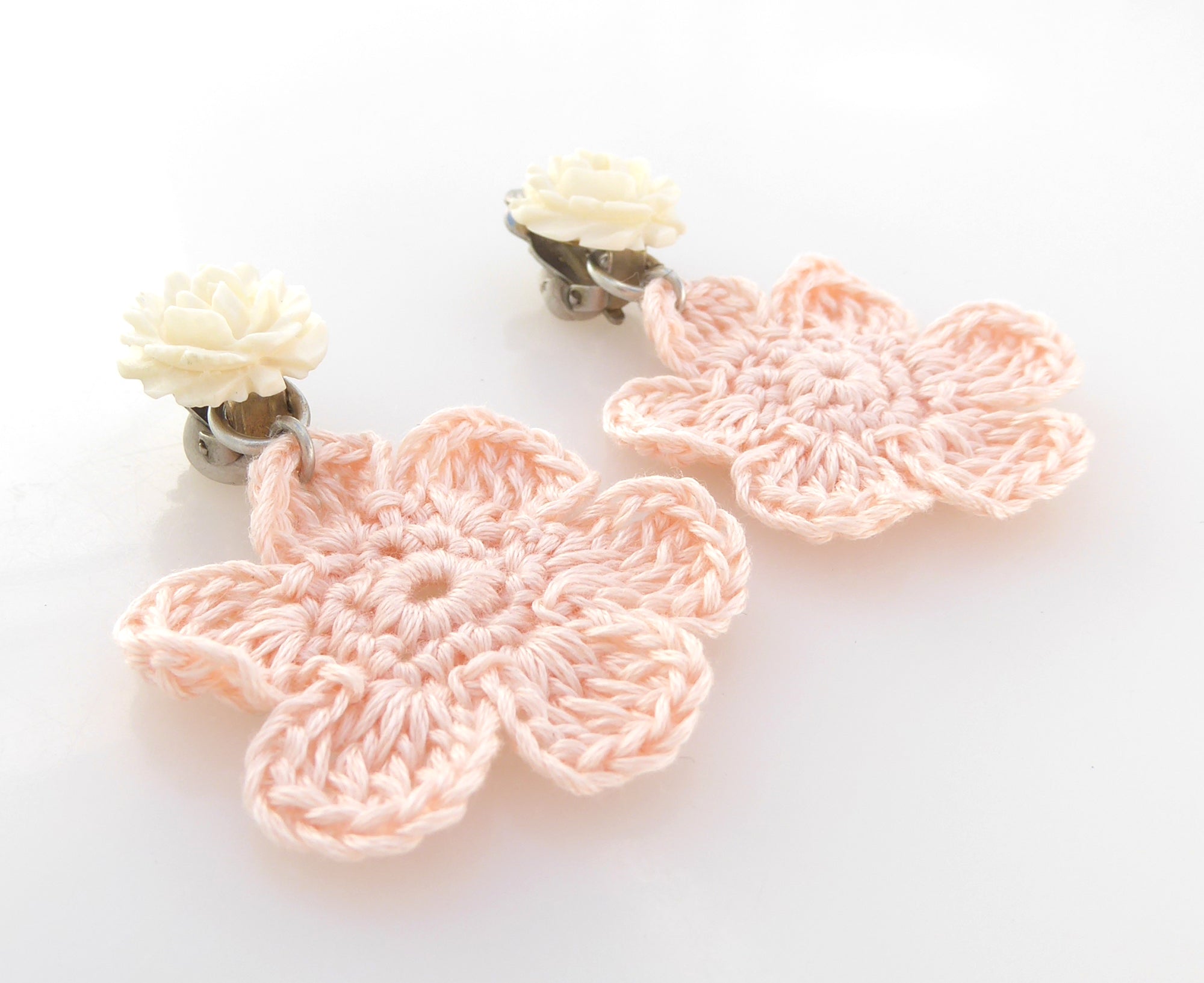 1950s celluloid rose and pale pink crochet flower earrings by Jenny Dayco 2