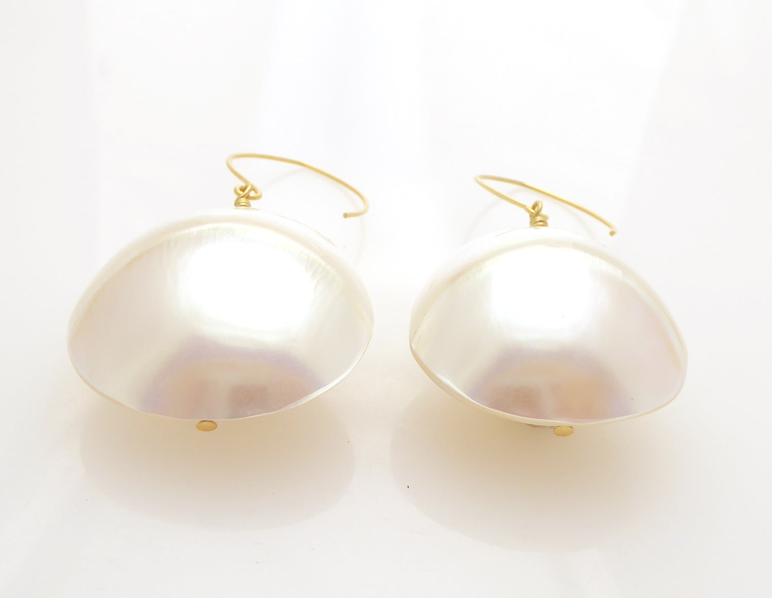Chiaro di luna shell earrings by Jenny Dayco 3