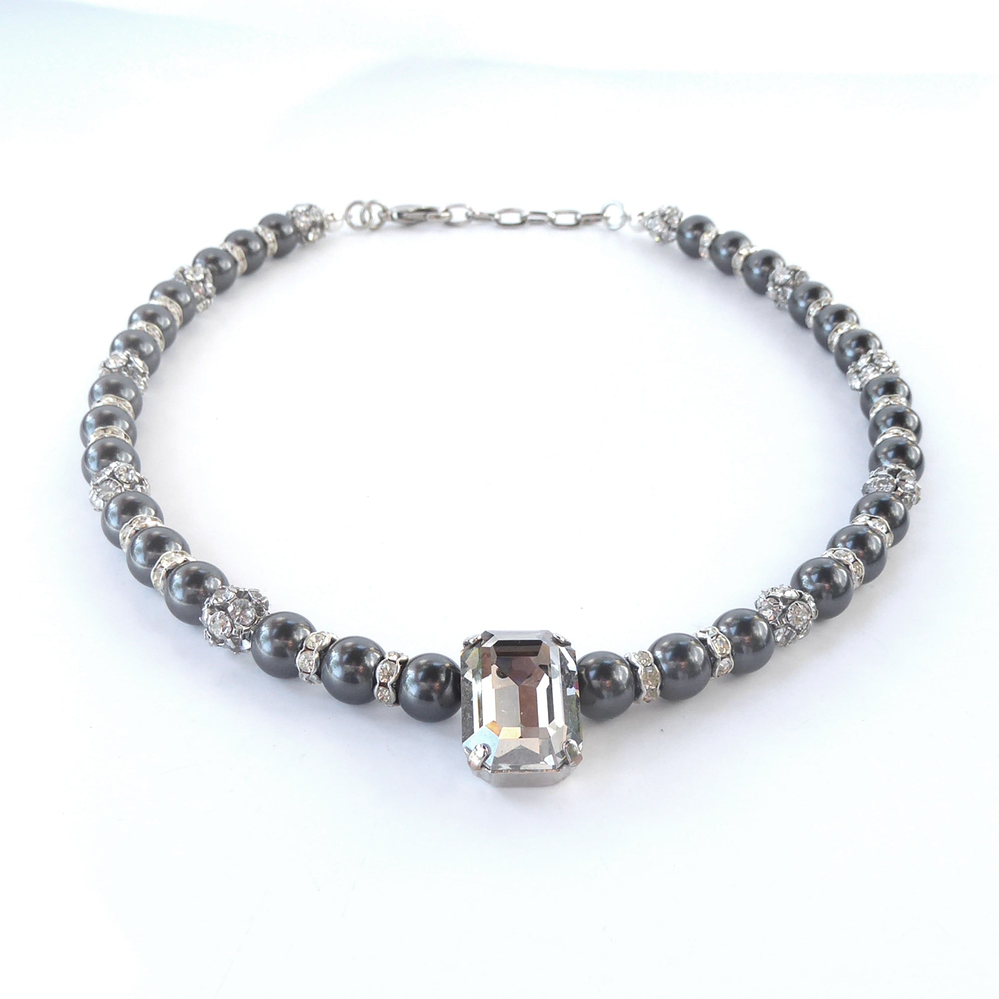 Cinzento pearl necklace by Jenny Dayco 3