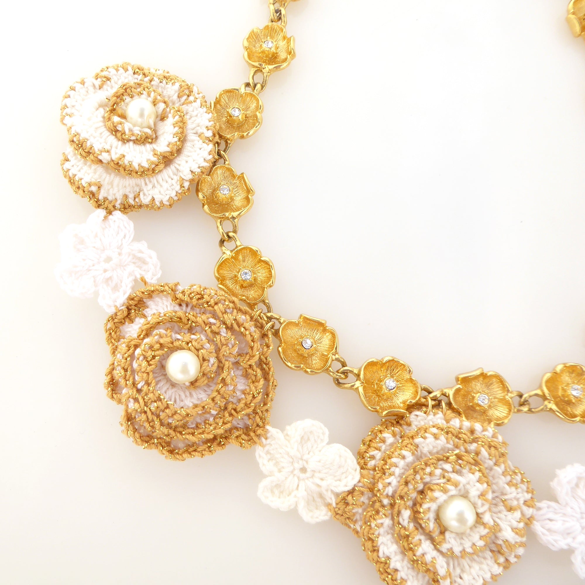 Gold and white crochet flower necklace by Jenny Dayco 5