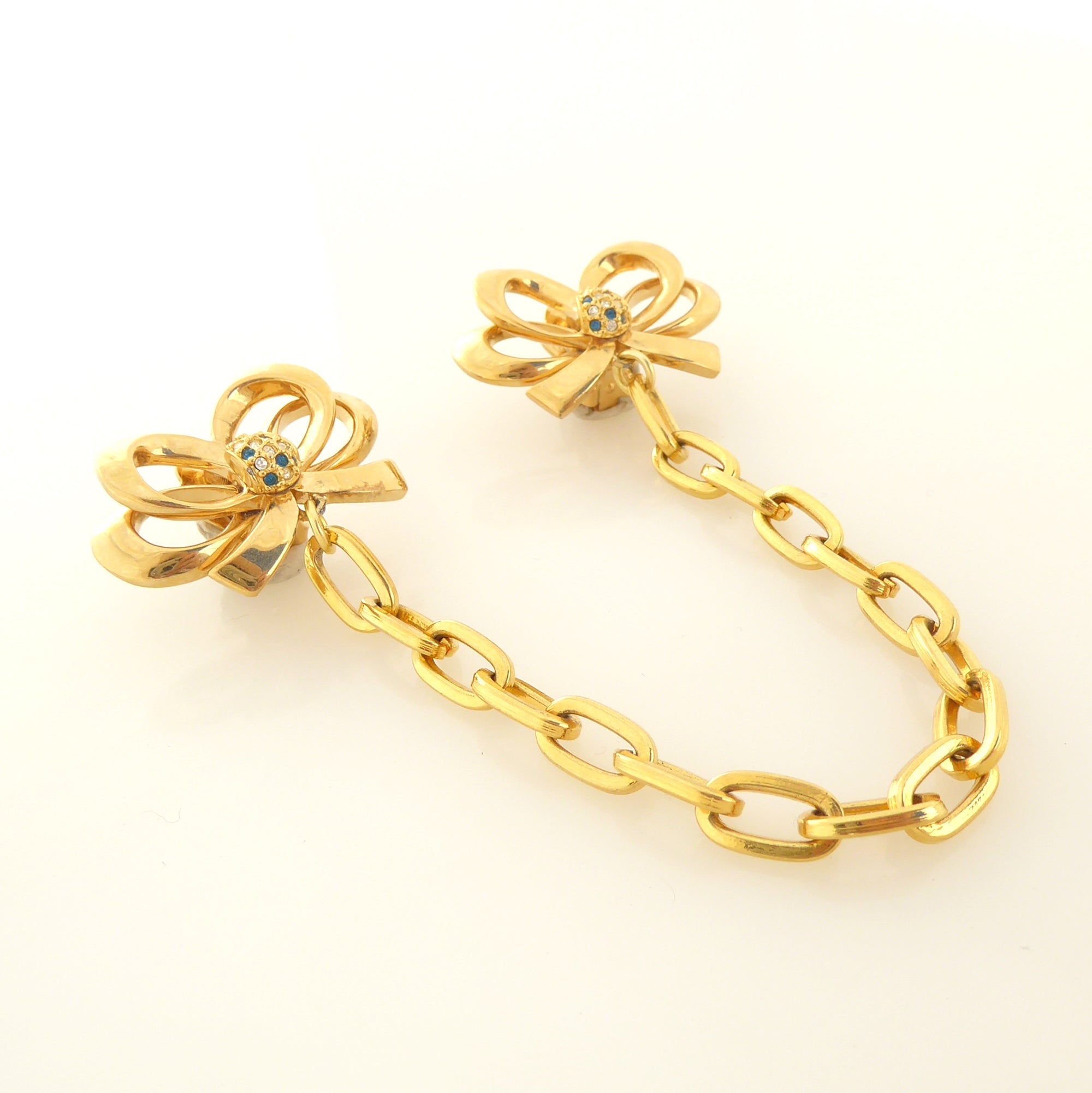 Gold bow collar clips by Jenny Dayco 2