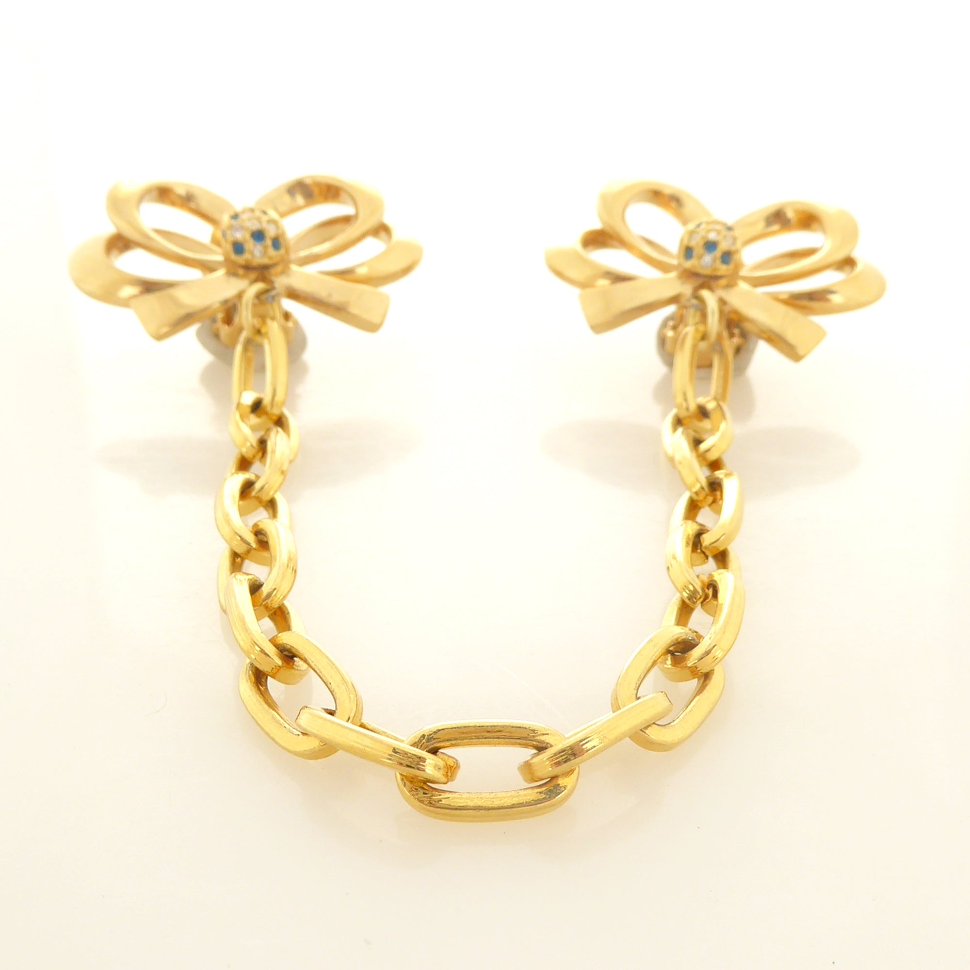 Gold bow collar clips by Jenny Dayco 3