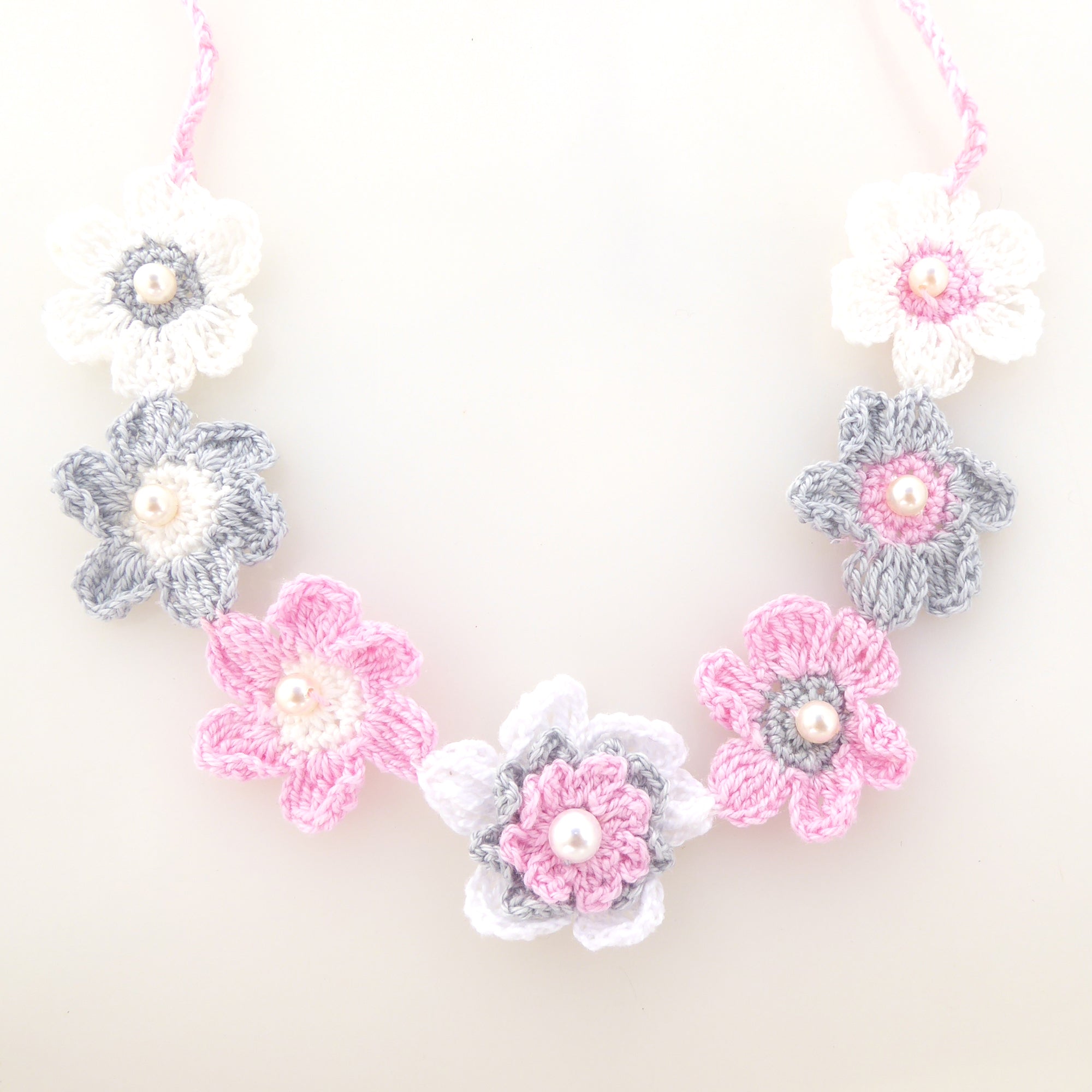 Gray pink and white crochet flower necklace by Jenny Dayco 4