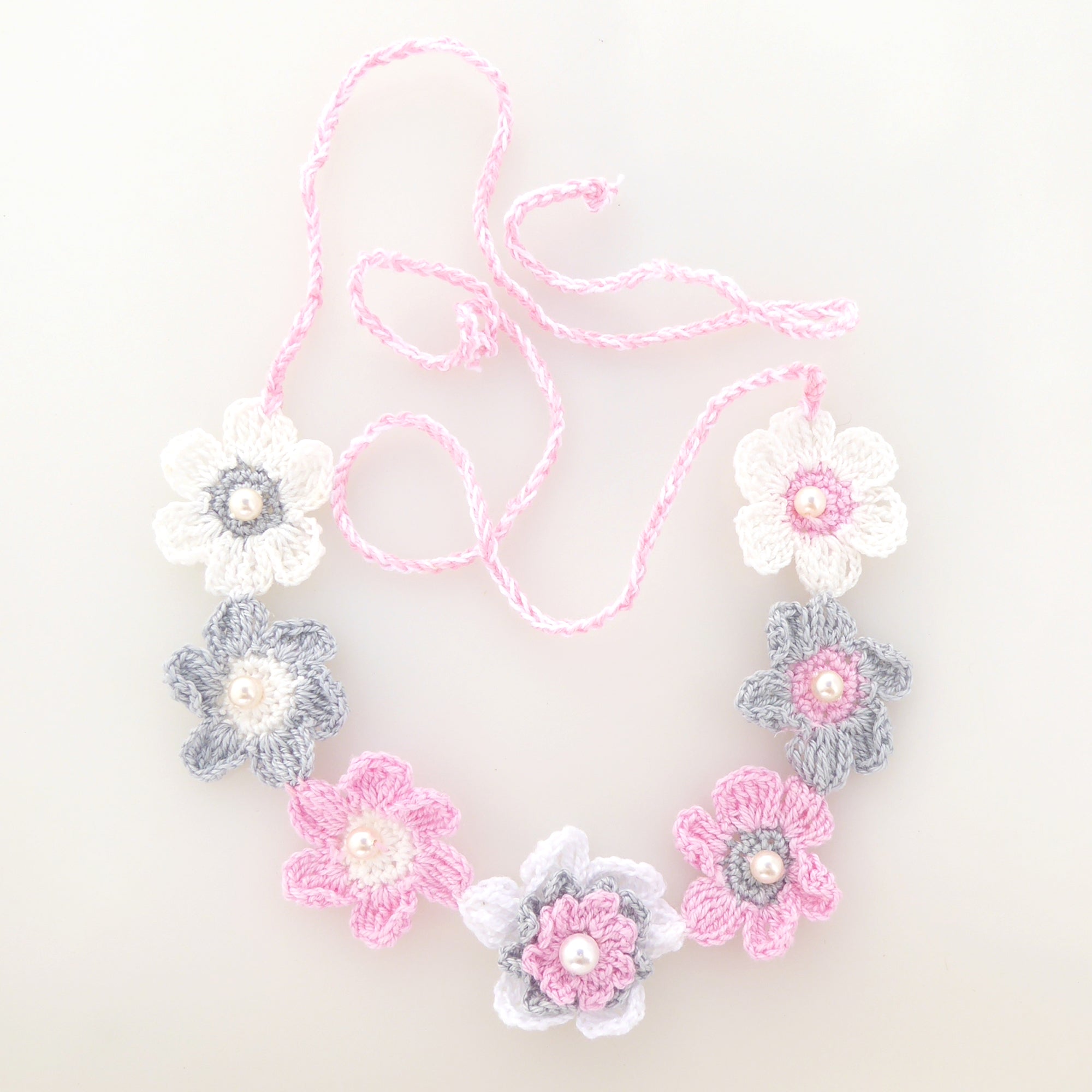 Gray pink and white crochet flower necklace by Jenny Dayco 5
