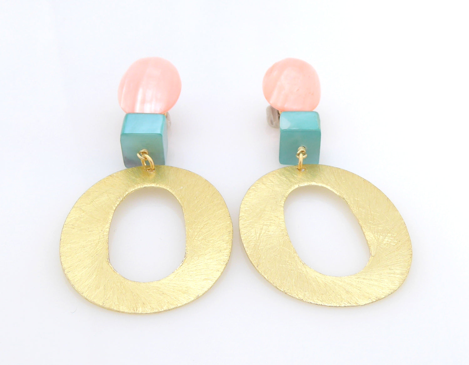 Karakara pastel shell earrings