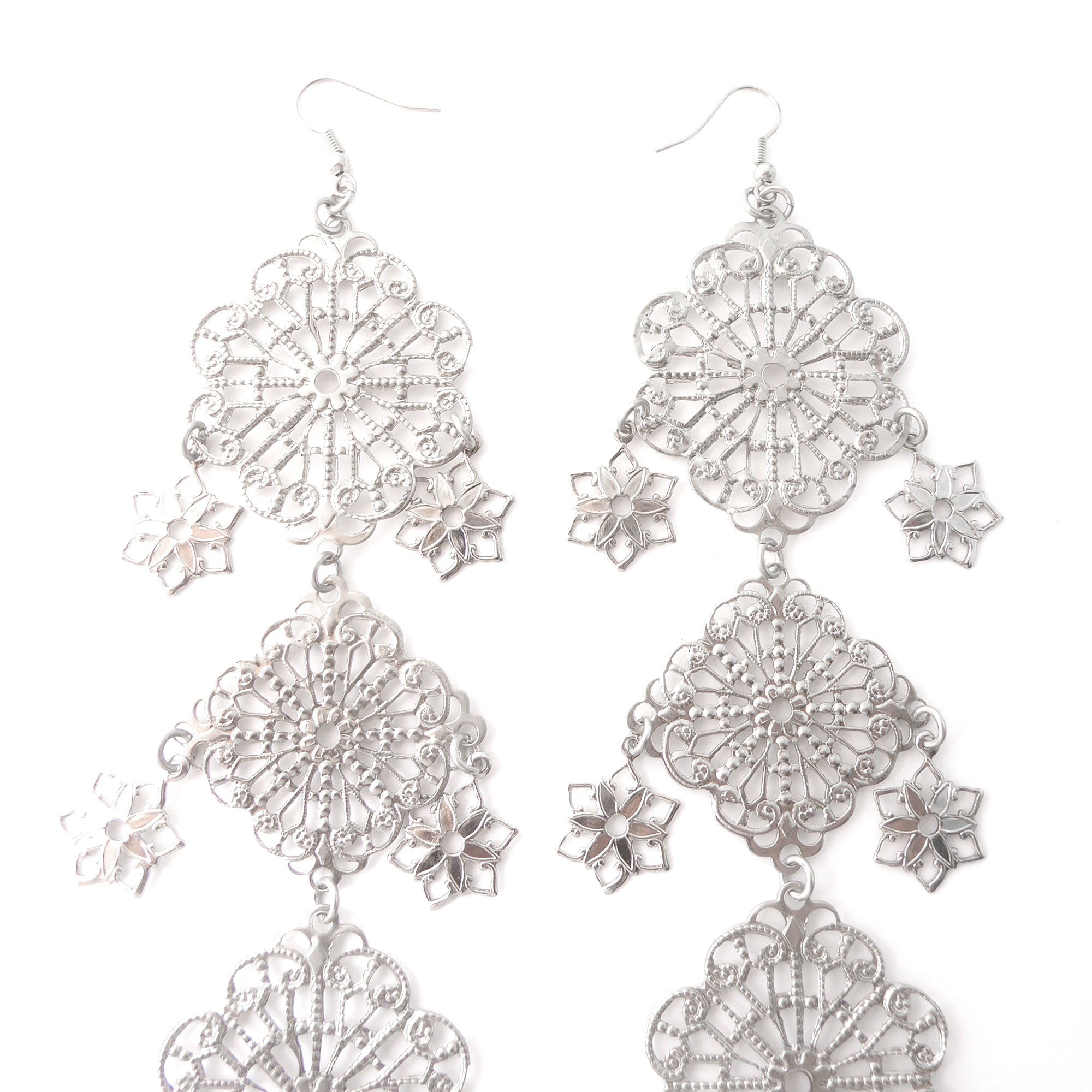 Silver long estrella earrings by Jenny Dayco 4