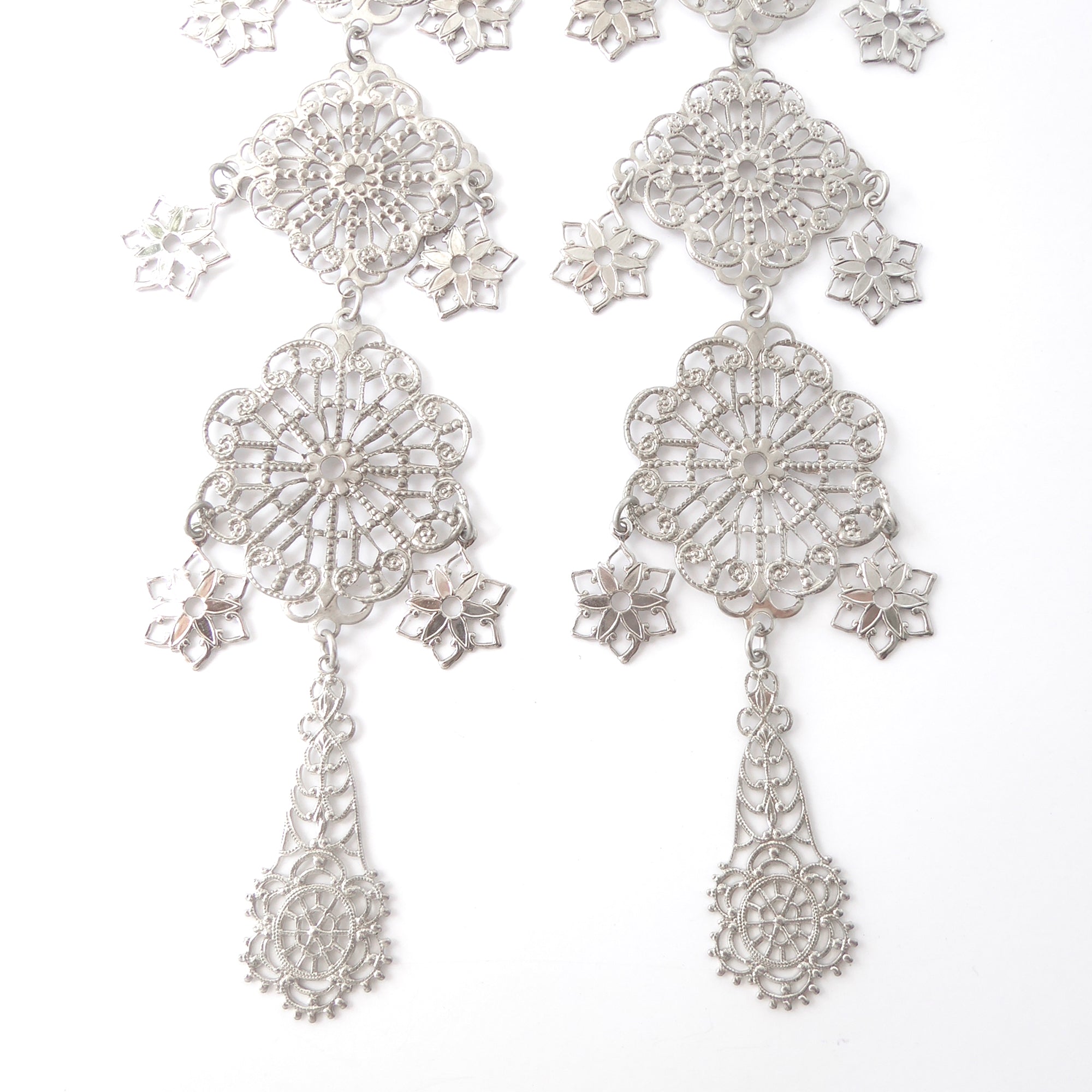 Silver long estrella earrings by Jenny Dayco 5