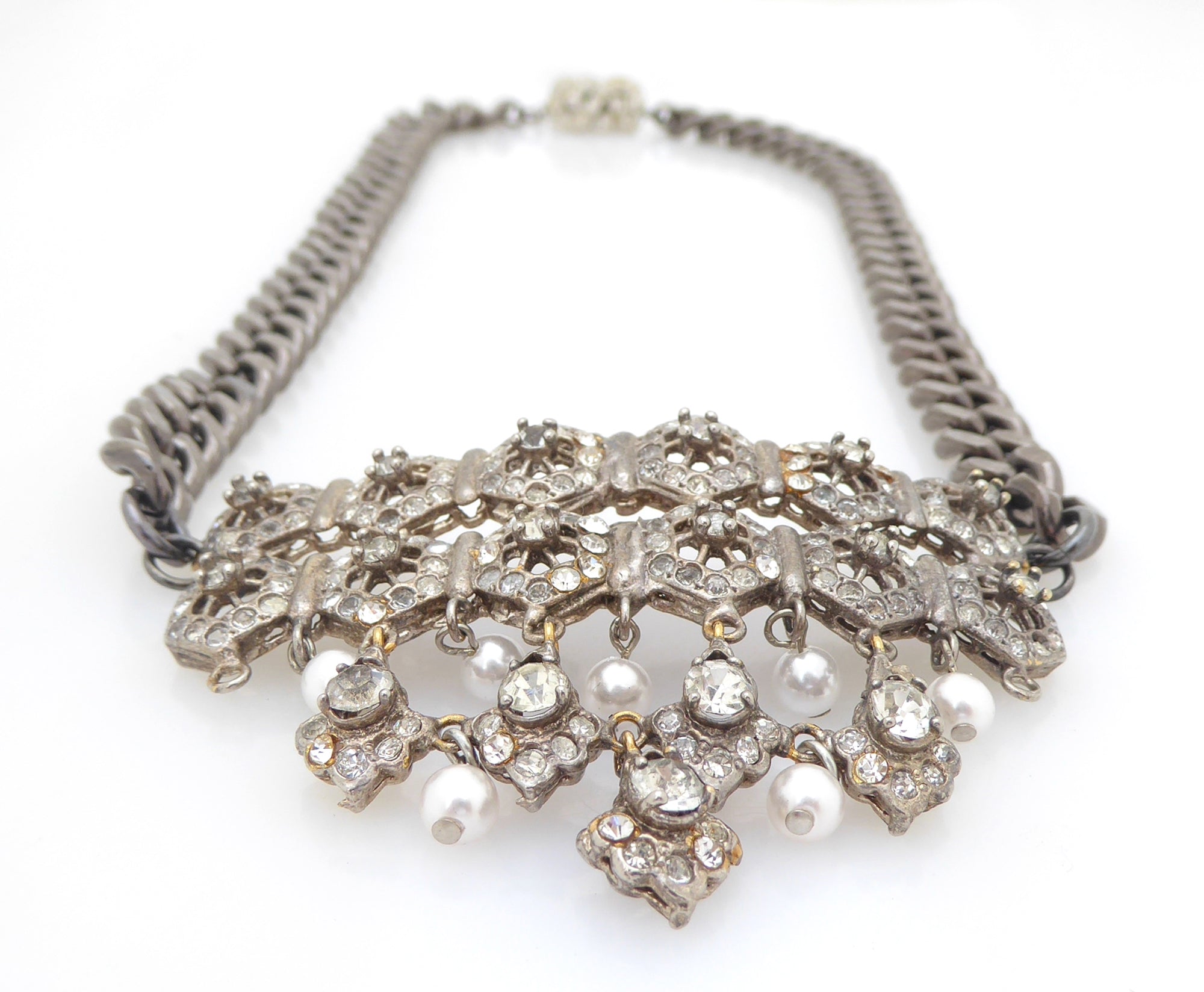 Tiretiera rhinestone pearl gunmetal necklace by Jenny Dayco 3