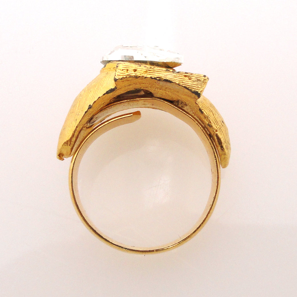 Vintage gold angle and crystal teardrop ring by Jenny Dayco side view