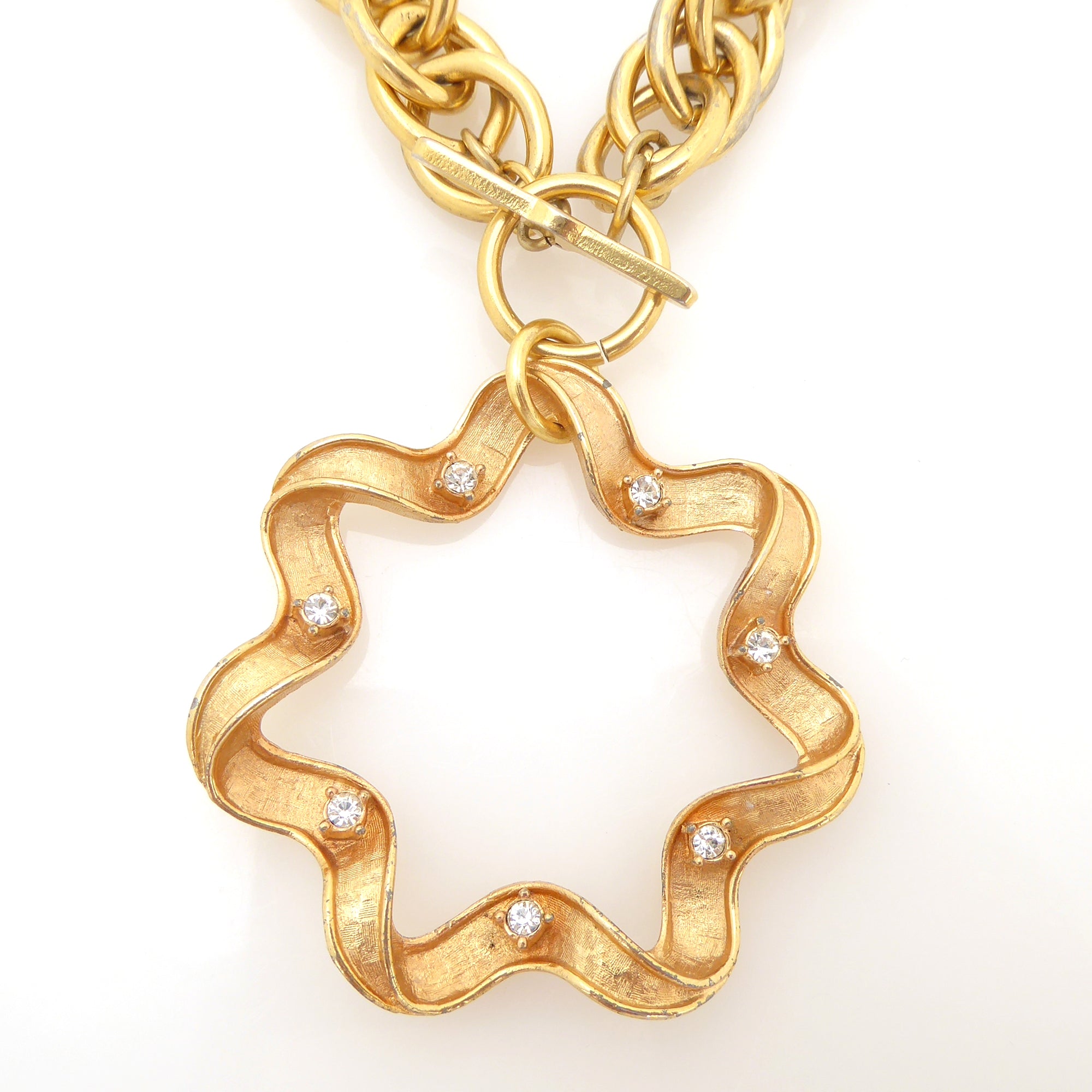 Estelita Vintage gold star banner necklace by Jenny Dayco 4