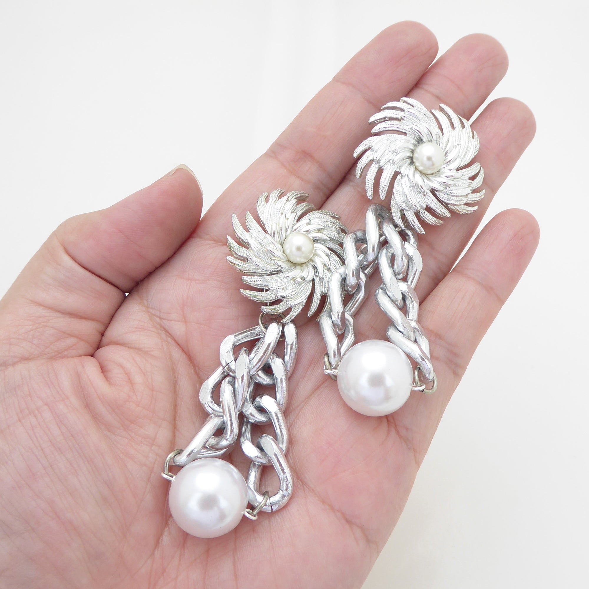 Vintage silver dahlia pearl and chain earrings by Jenny Dayco 6
