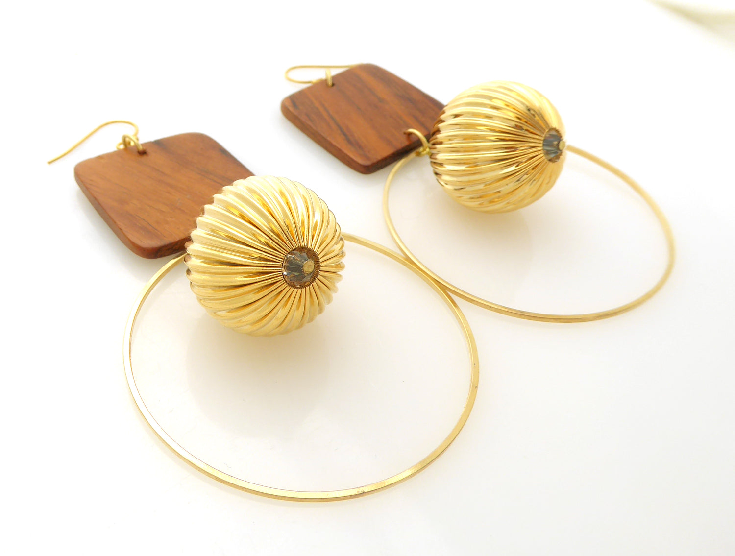 Wood square earrings by Jenny Dayco 2
