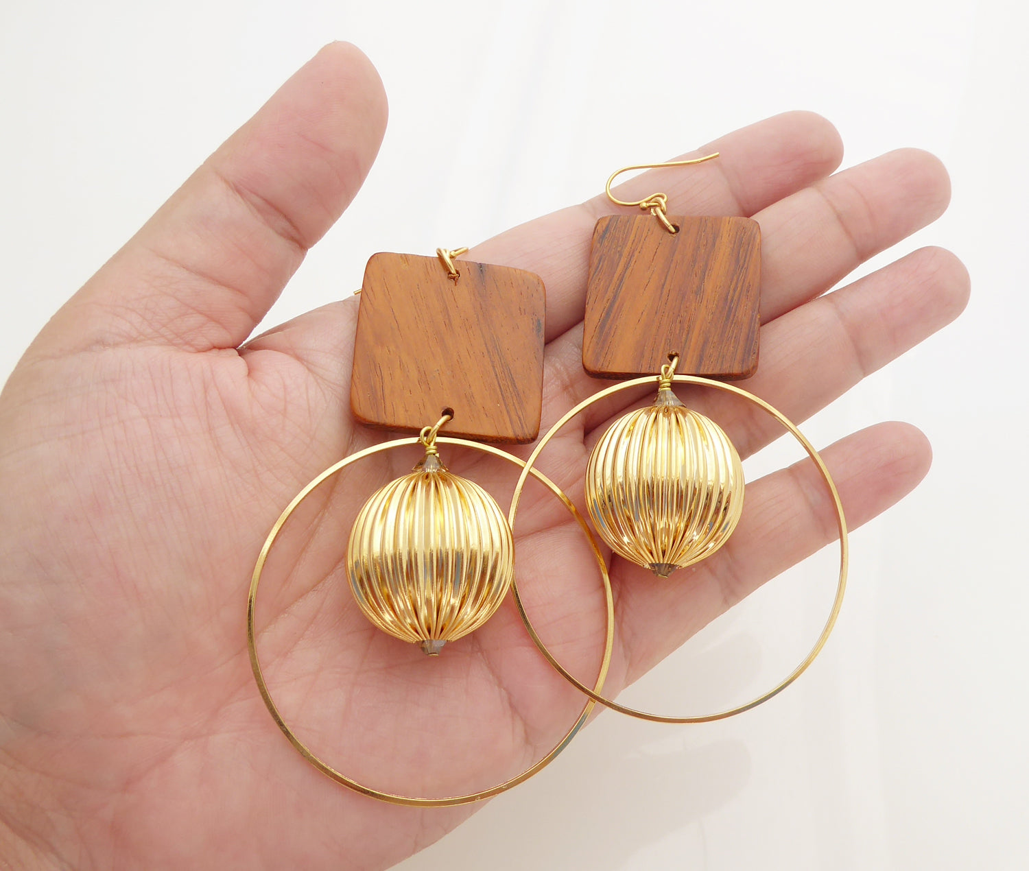 Wood square earrings by Jenny Dayco 4