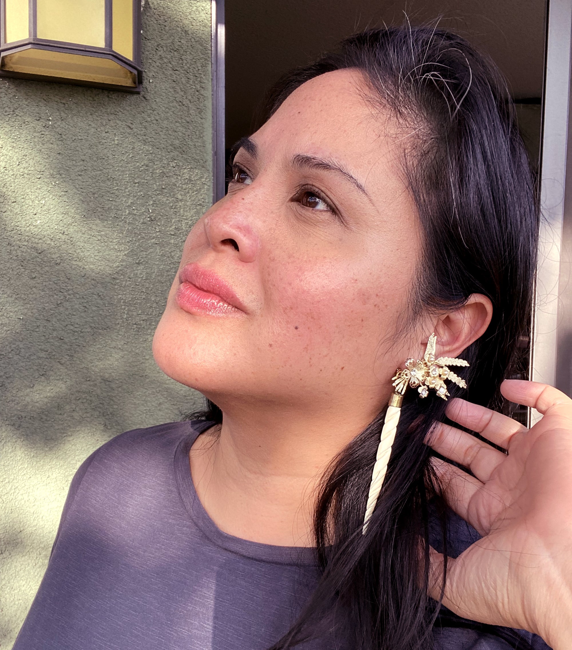 Jenny Dayco wearing Elivina clip on earrings
