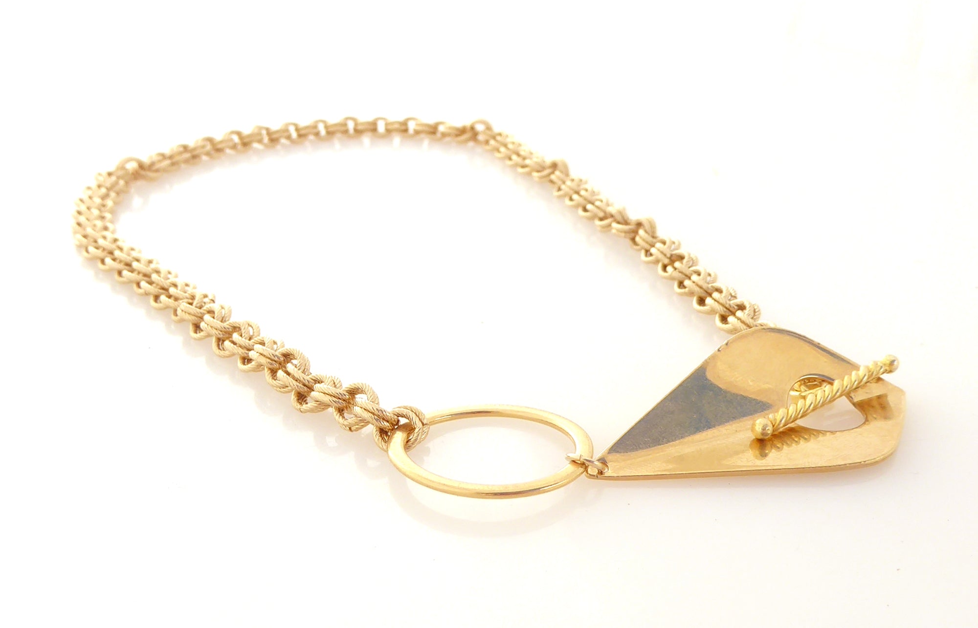 Gold leaf toggle necklace by Jenny Dayco 2